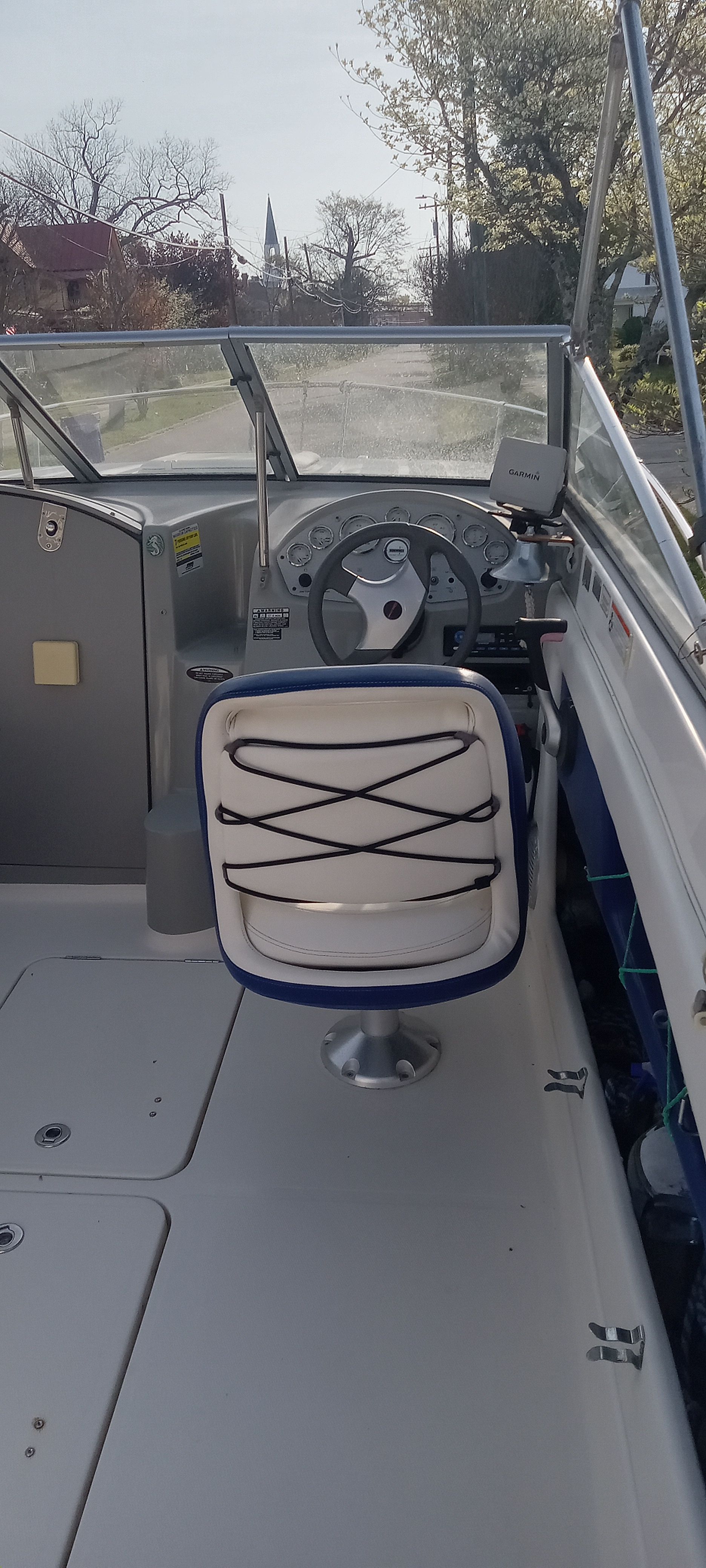 2009 Bayliner Discovery 192 - 6