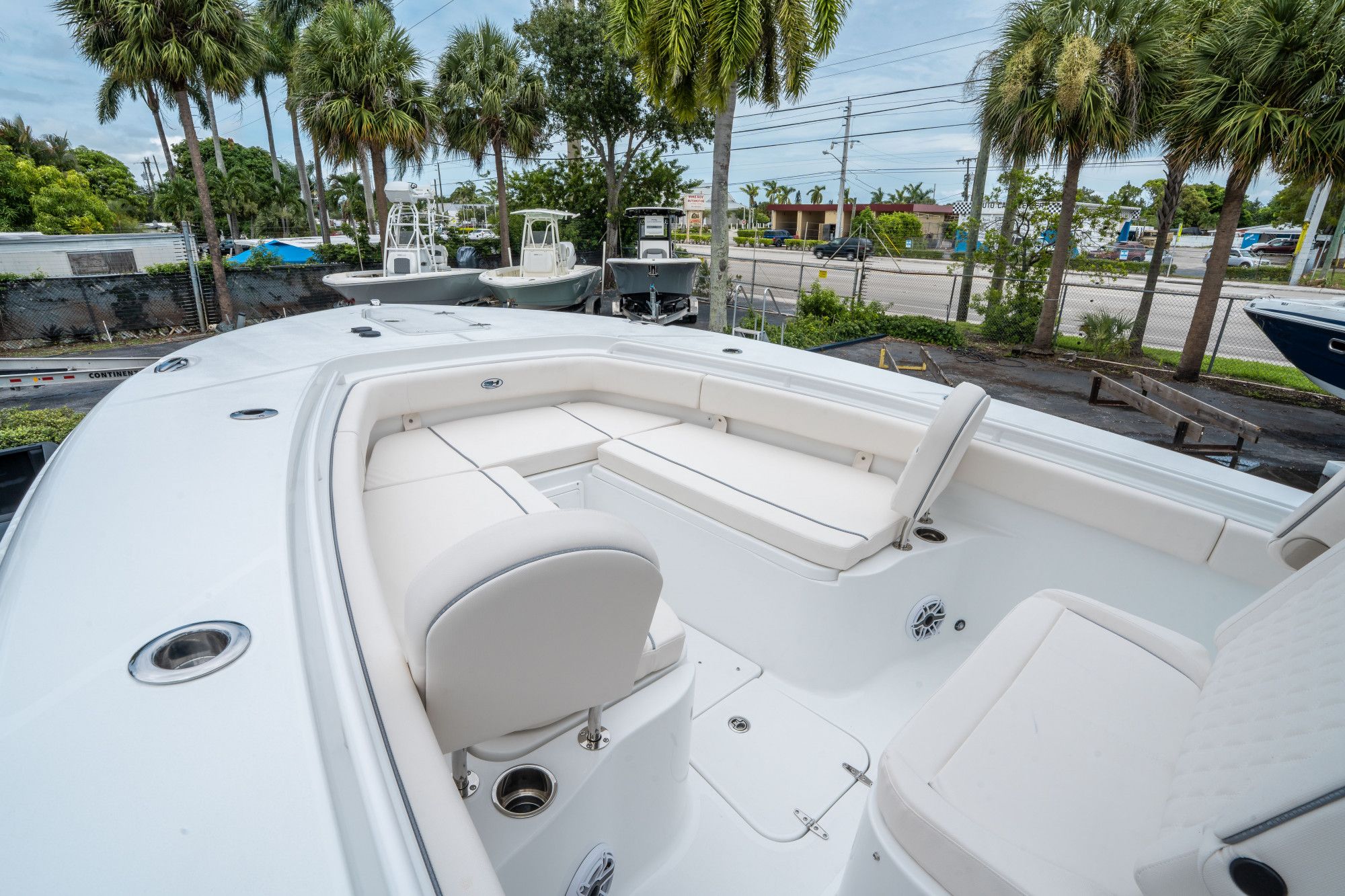 2026 Sea Hunt Gamefish 28 Forward Seating - 24