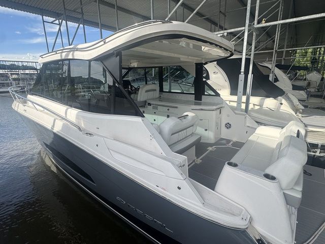 2023 Regal 36 Grande Coupe - 4