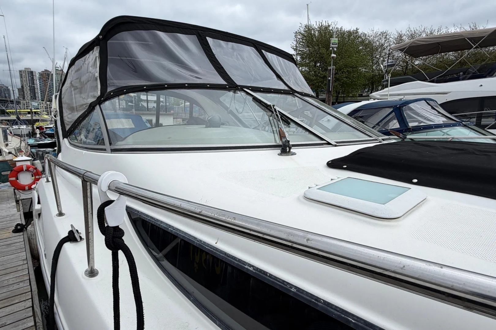 1999 Bayliner 3055 Ciera - Image 4