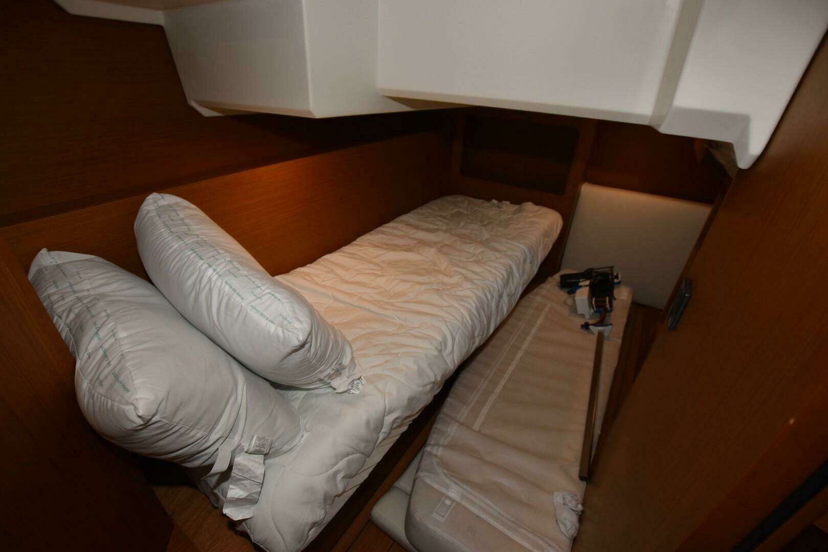 2023 Beneteau Swift Trawler 41 Fly - Image 12