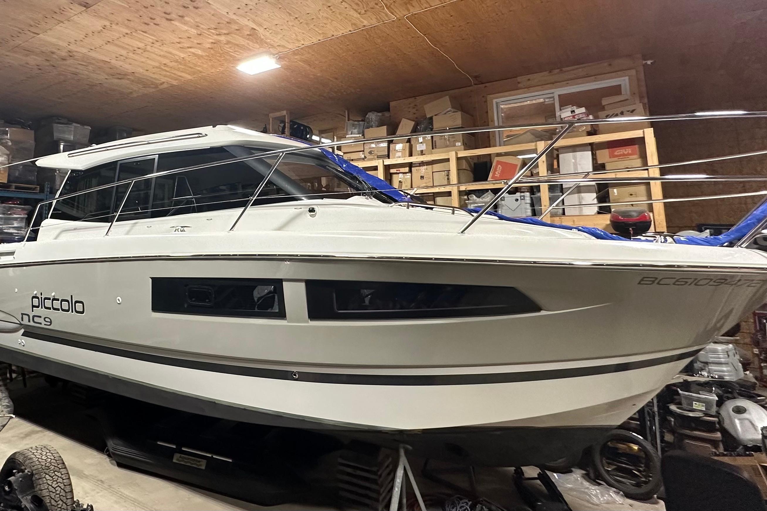 2017 Jeanneau NC 9