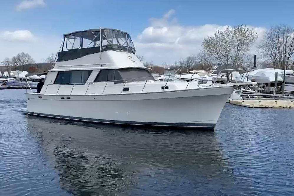 1987 Mainship 36 Nantucket Sedan