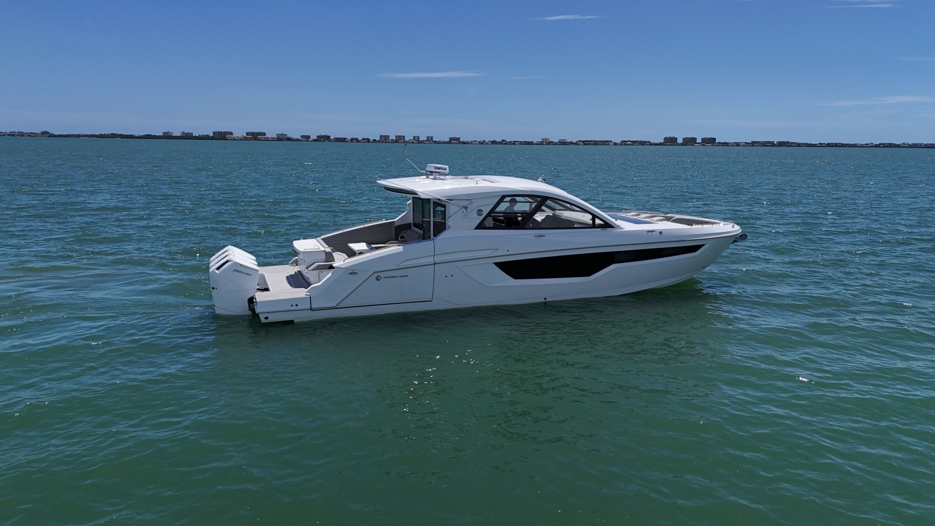 2026 Cruisers Yachts 50GLS OB - Image 15