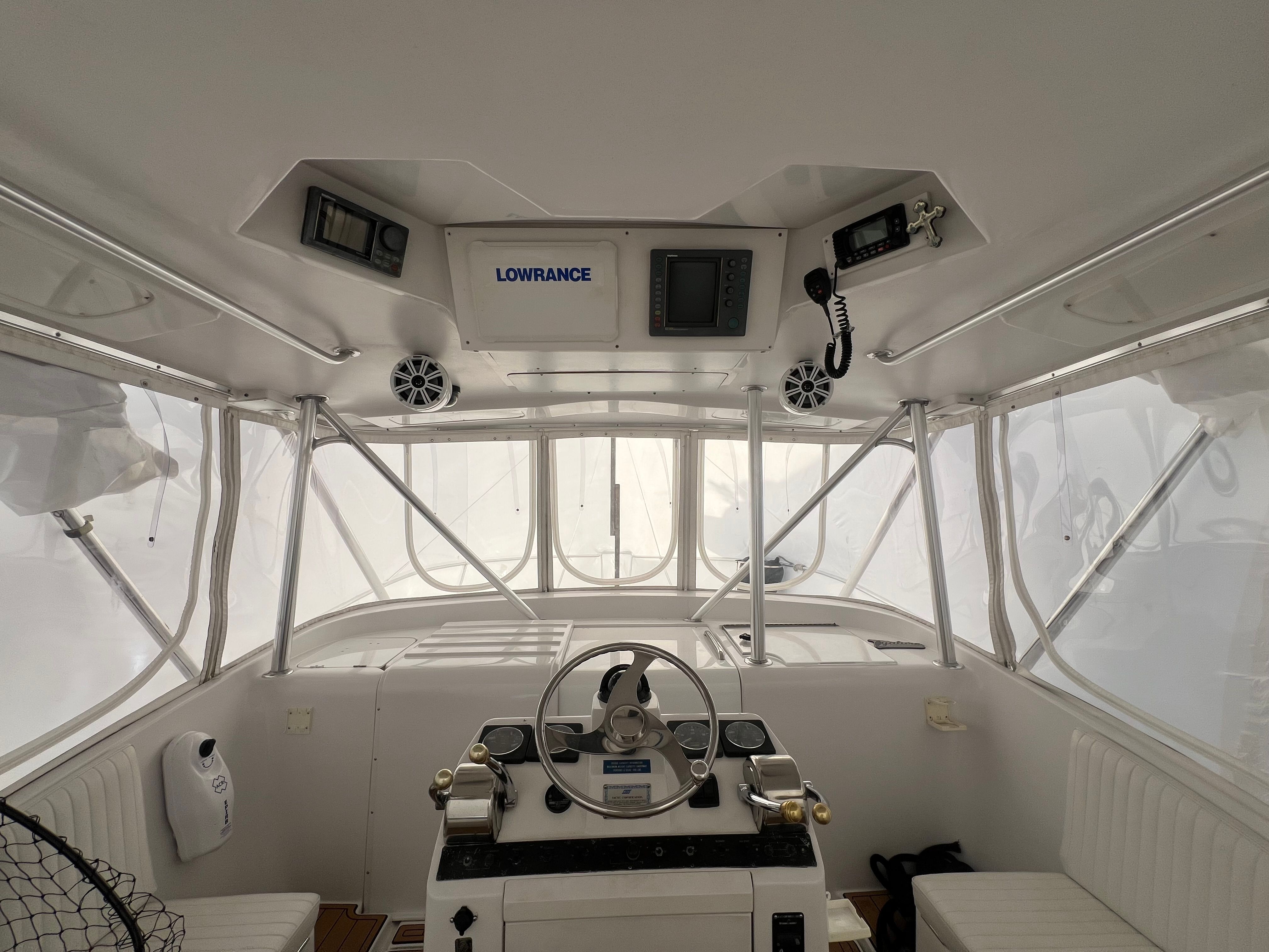 1998 Luhrs 32 - 17