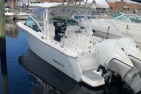 2021 Blackfin 272 DC