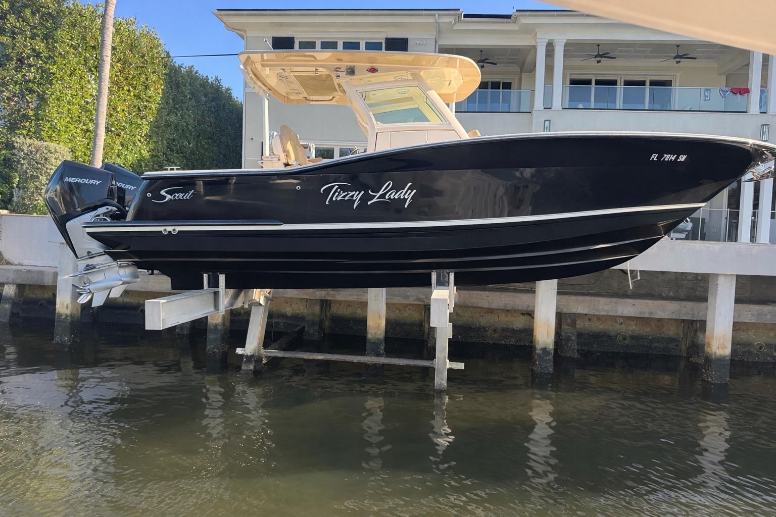 2019 Scout 300 LXF