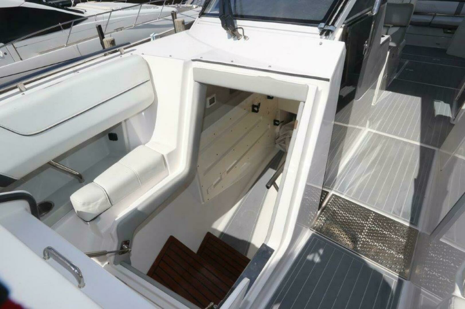 2022 Regal LX36 - Image 15