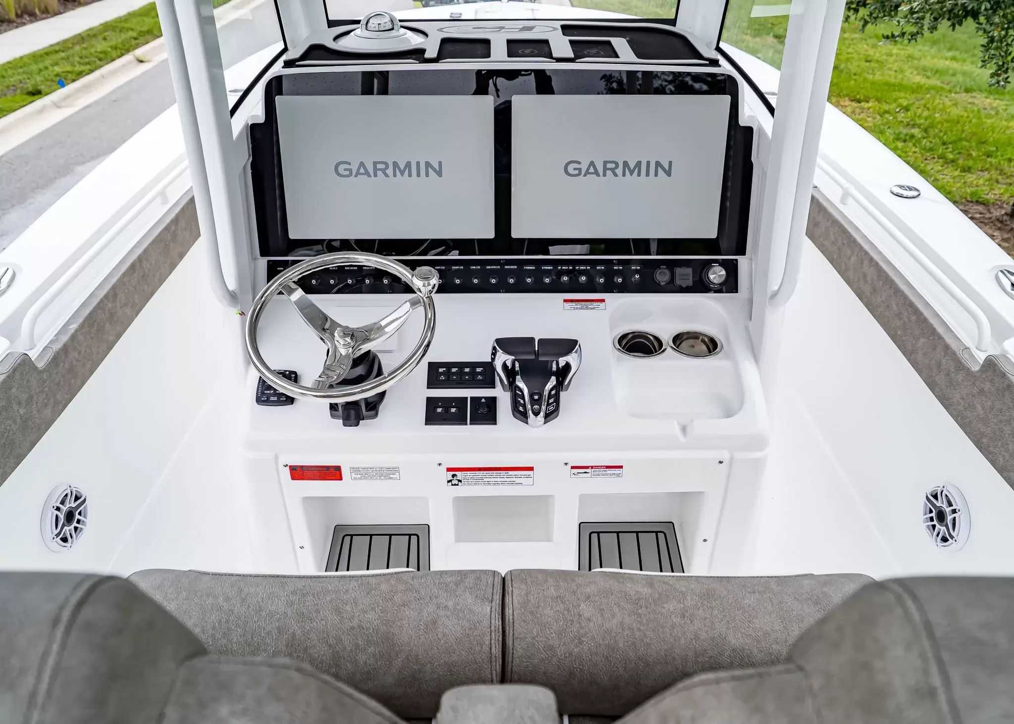 2027 Sea Hunt Ultra 285 SE - 20