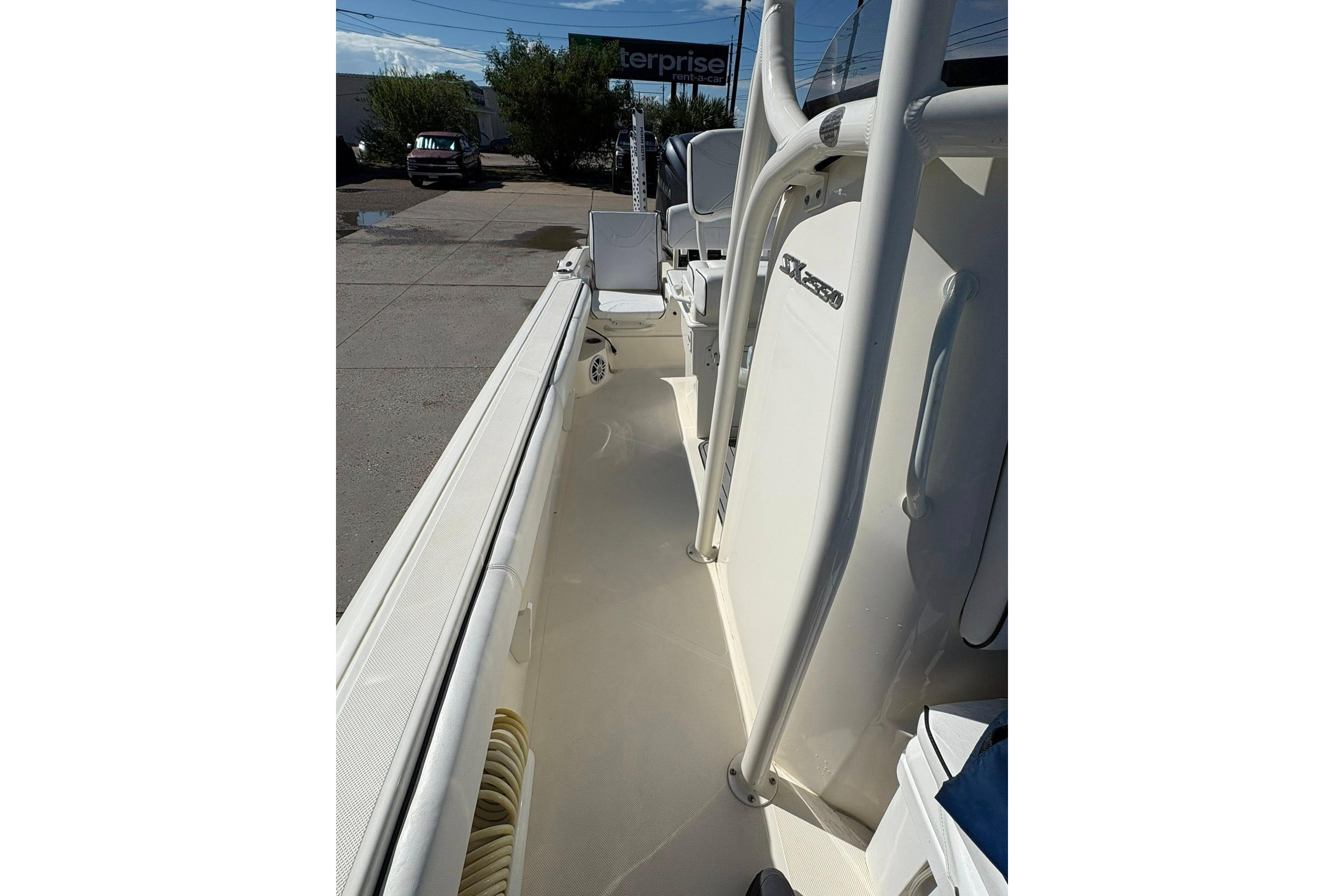 2023 Skeeter SX2550 Family boat interior, showcasing sleek design and spacious layout.