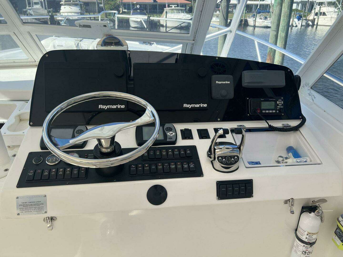 2007 Luhrs 41 Hardtop Express - Image 17