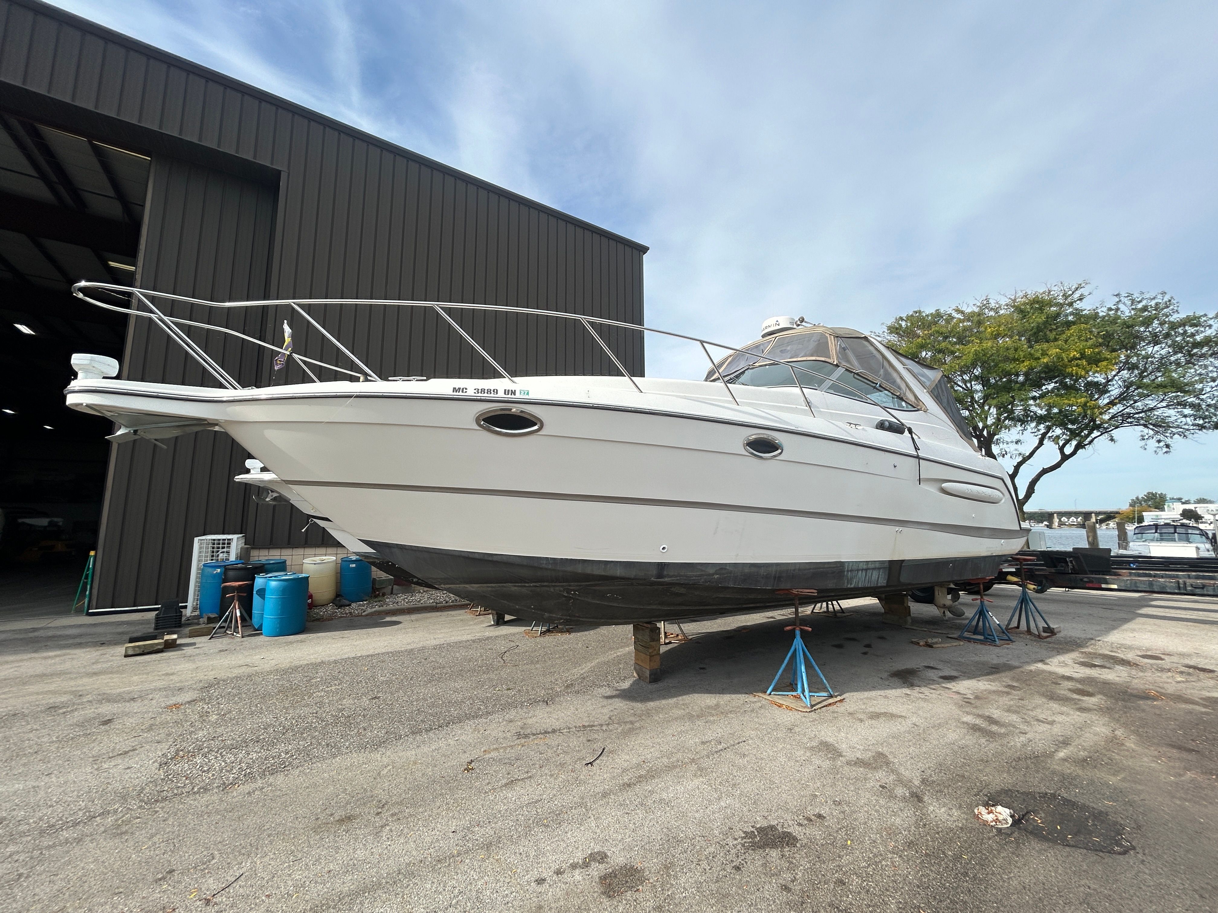 2000 Maxum 3300 SCR