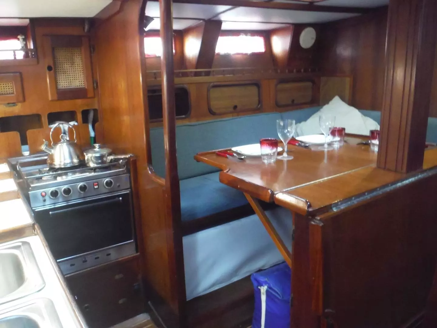 1980 Corbin 39 Aft Cockpit Cutter - Image 8