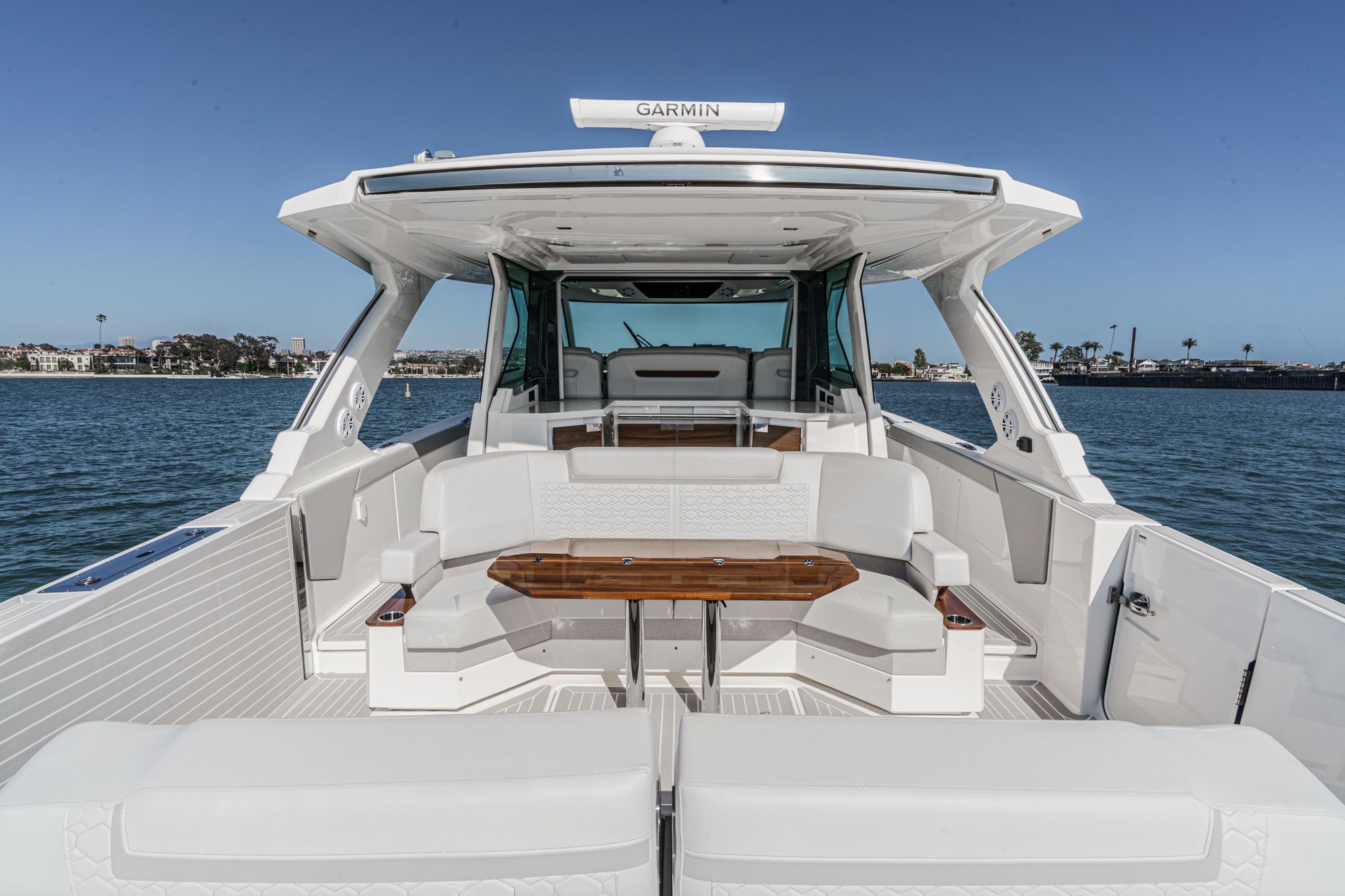 2023 Tiara Yachts 48 LS - 18