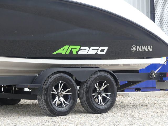 2022 Yamaha Boats AR250 - 9