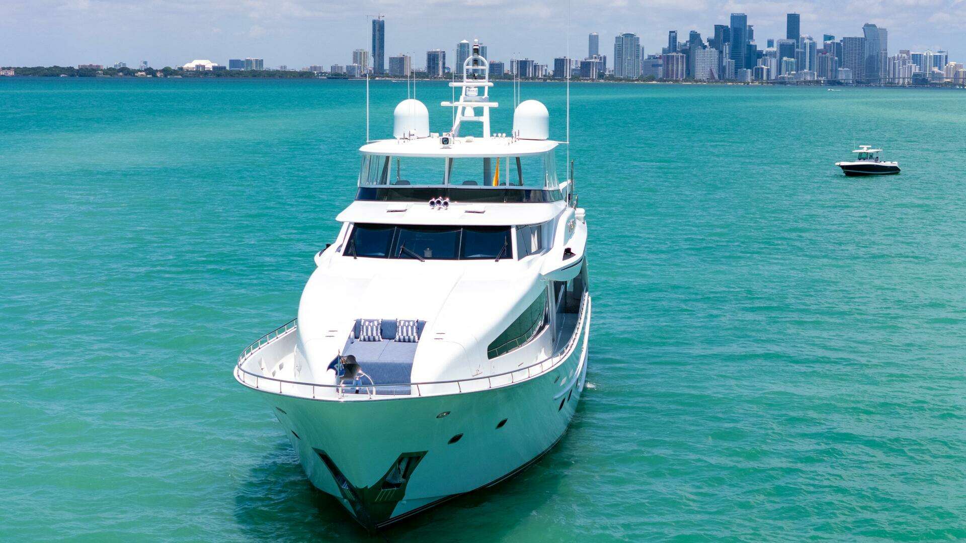 2004 Crescent Raised Pilothouse - Image 75