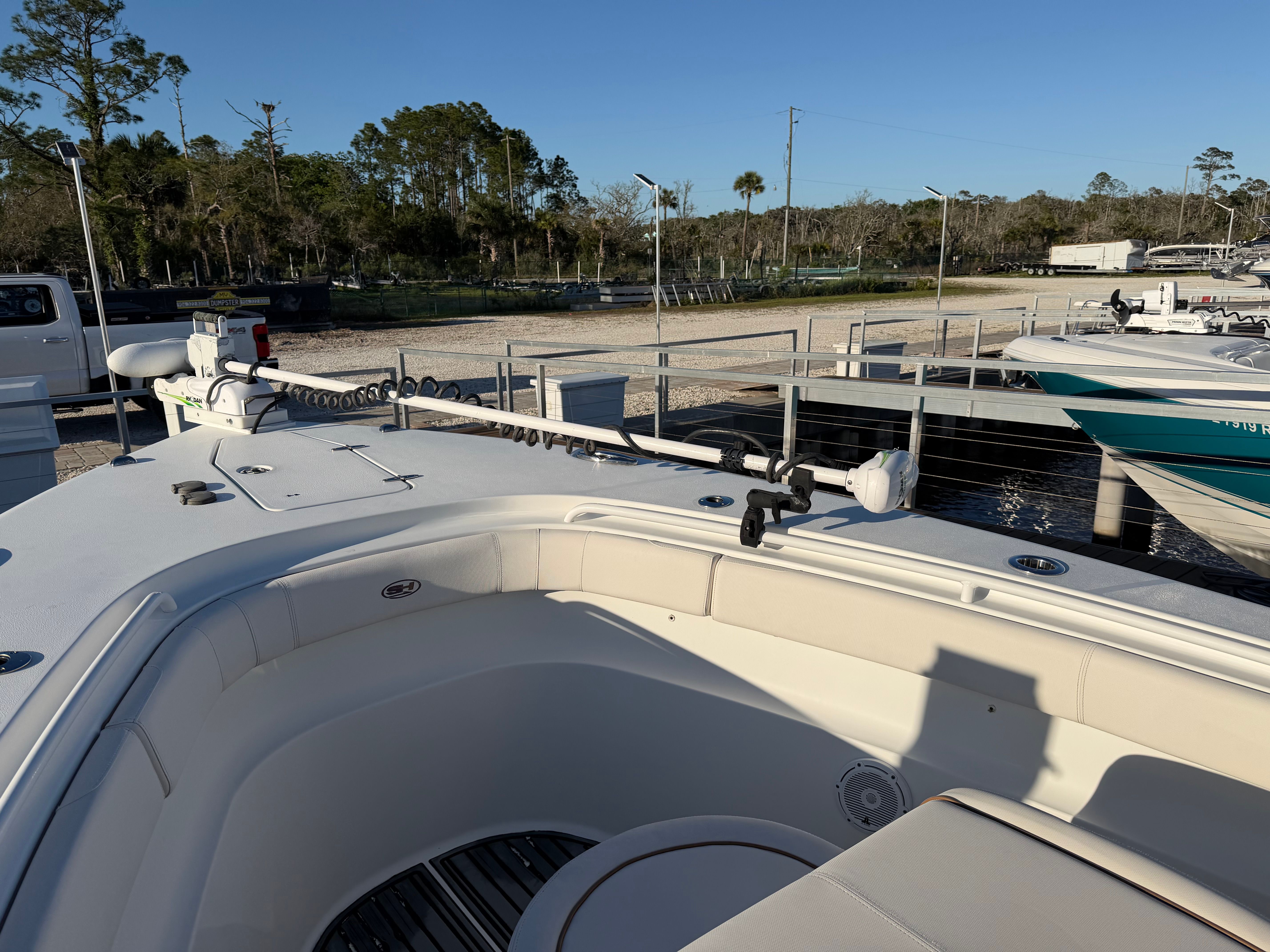 2022 Sea Hunt Gamefish 30 Coffin Box - 16