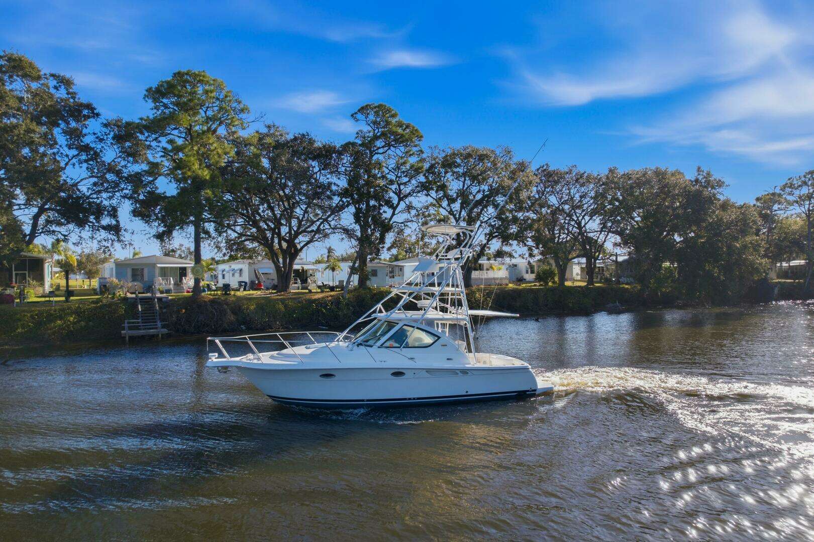 2011 Tiara Yachts 3100 Open - Image 9