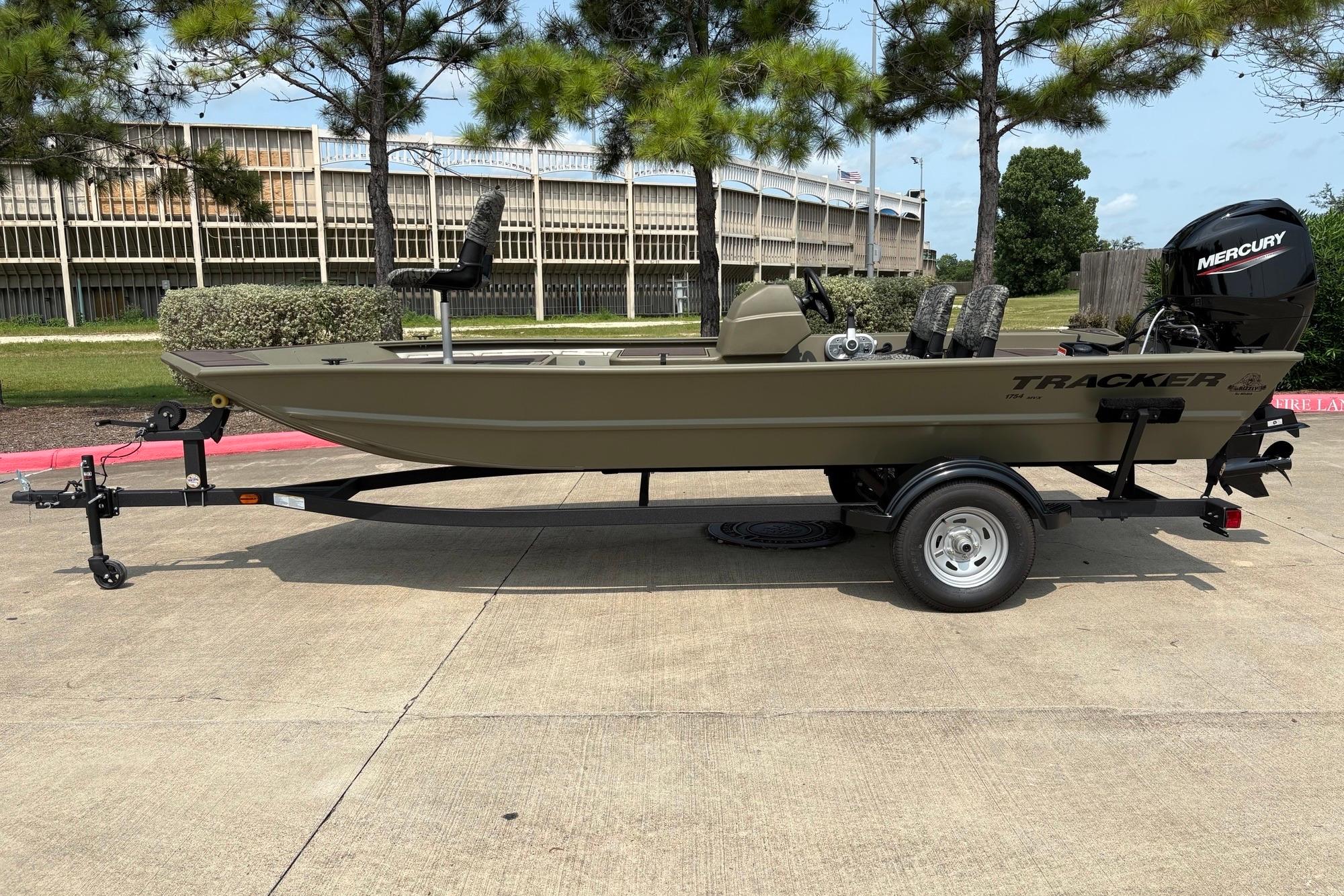 2026 Tracker Grizzly 1754 SC