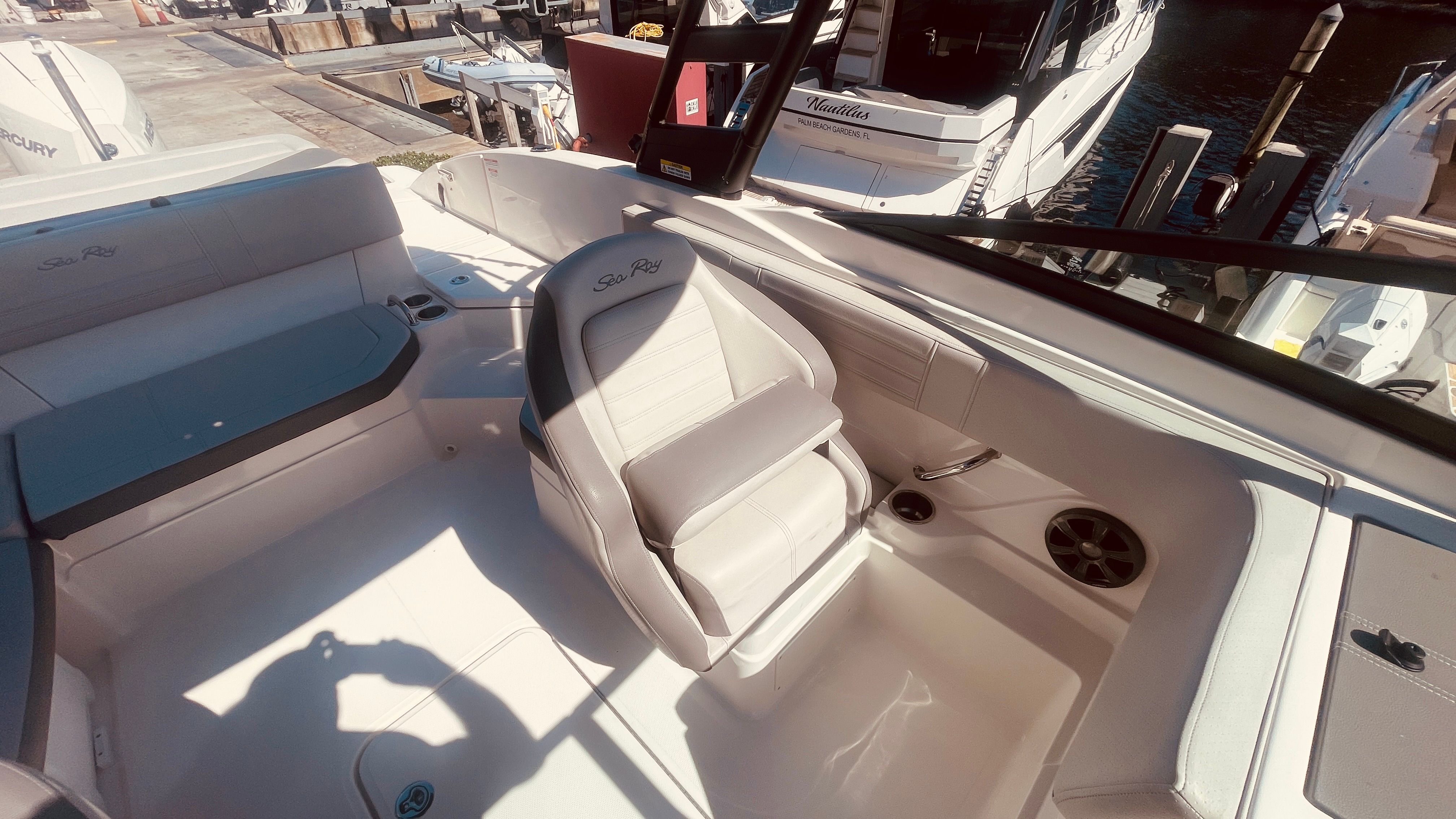 2020 Sea Ray 21 SPX OB - 19