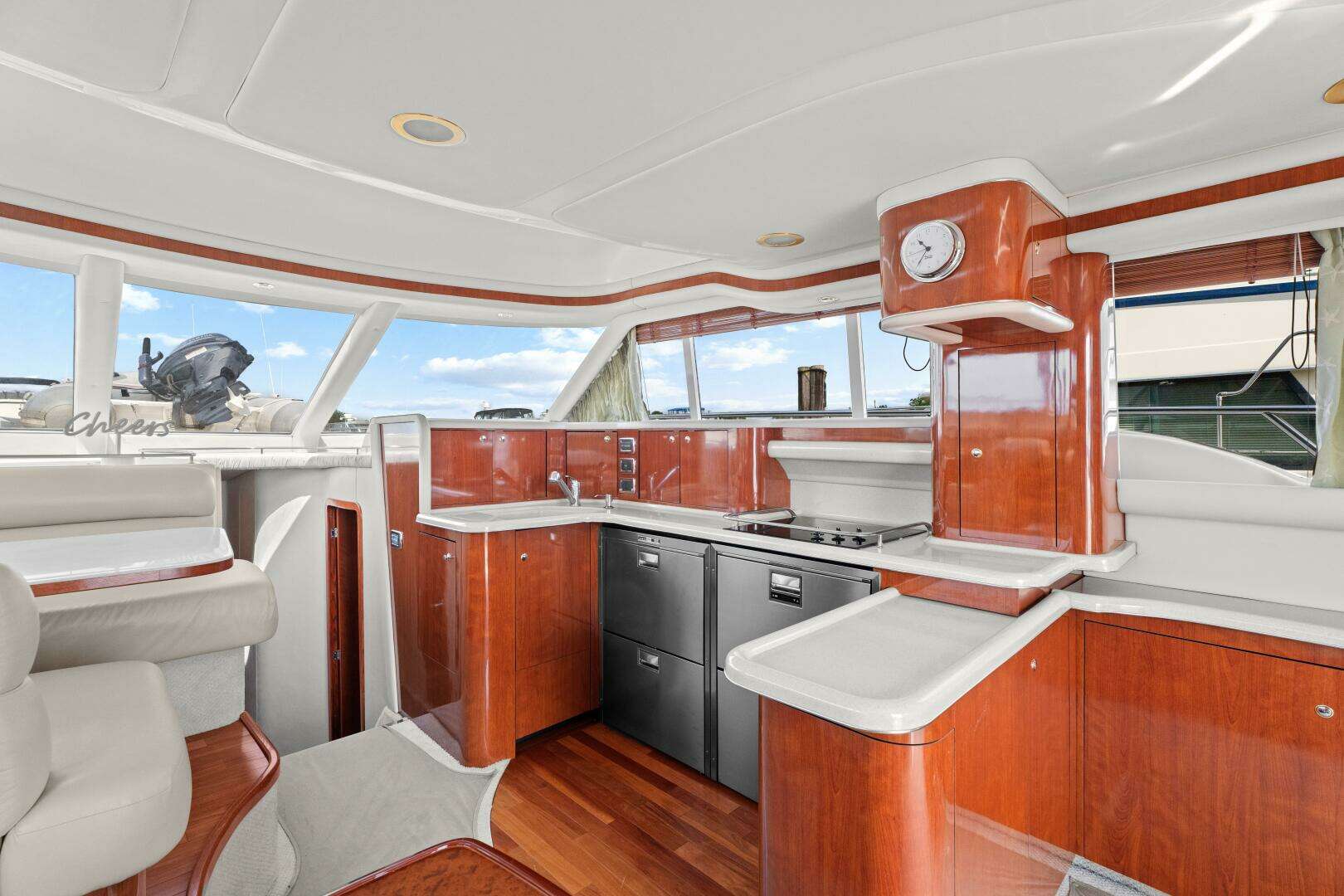2003 Sea Ray 480 Sedan Bridge - Image 15