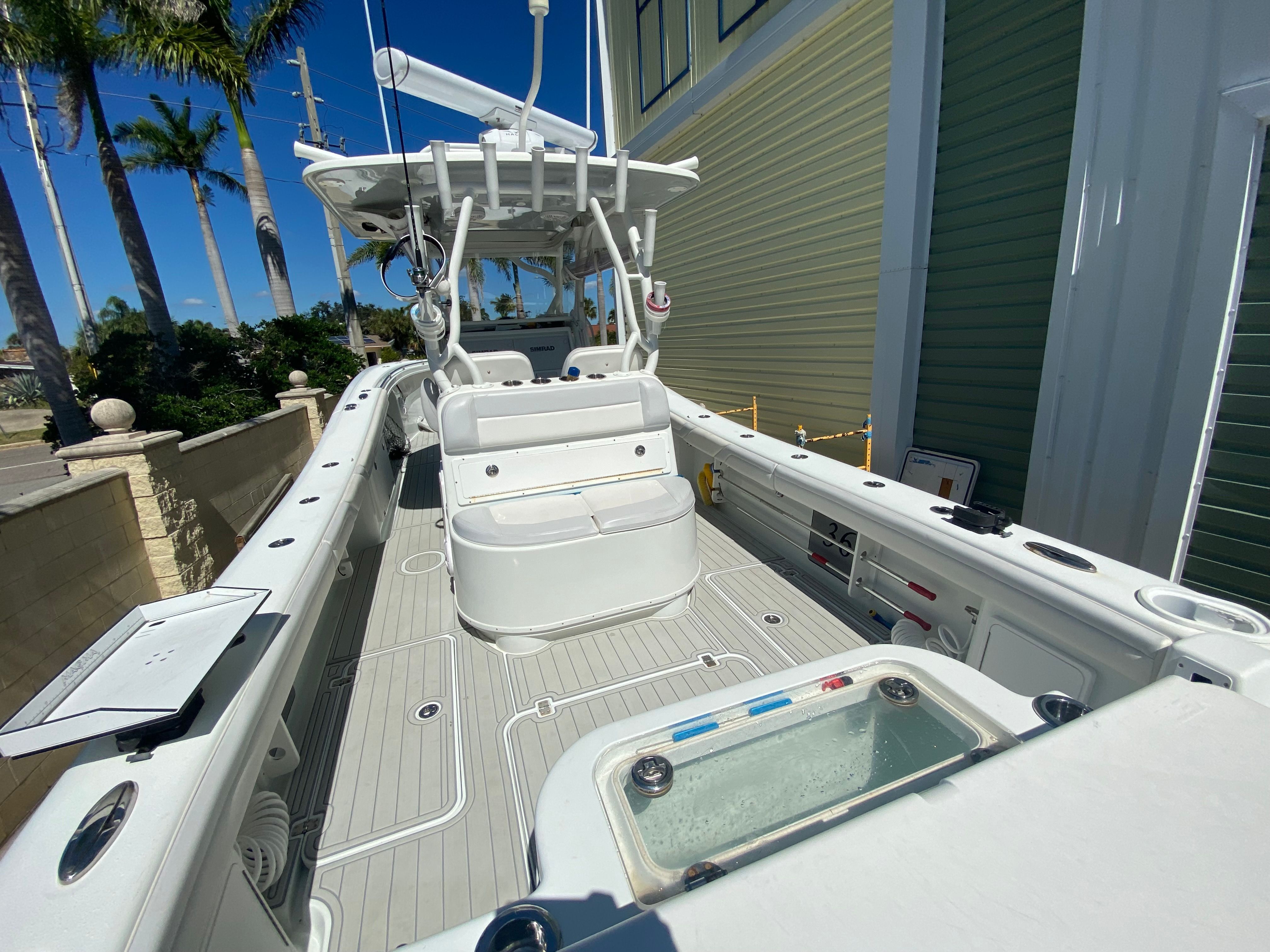 2016 YELLOWFIN 36 CC - Image 5