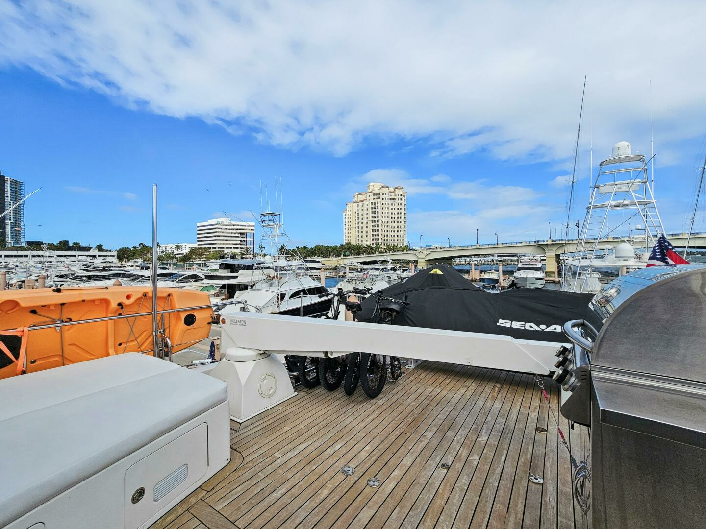 2010 Ocean Alexander 83 - Image 36