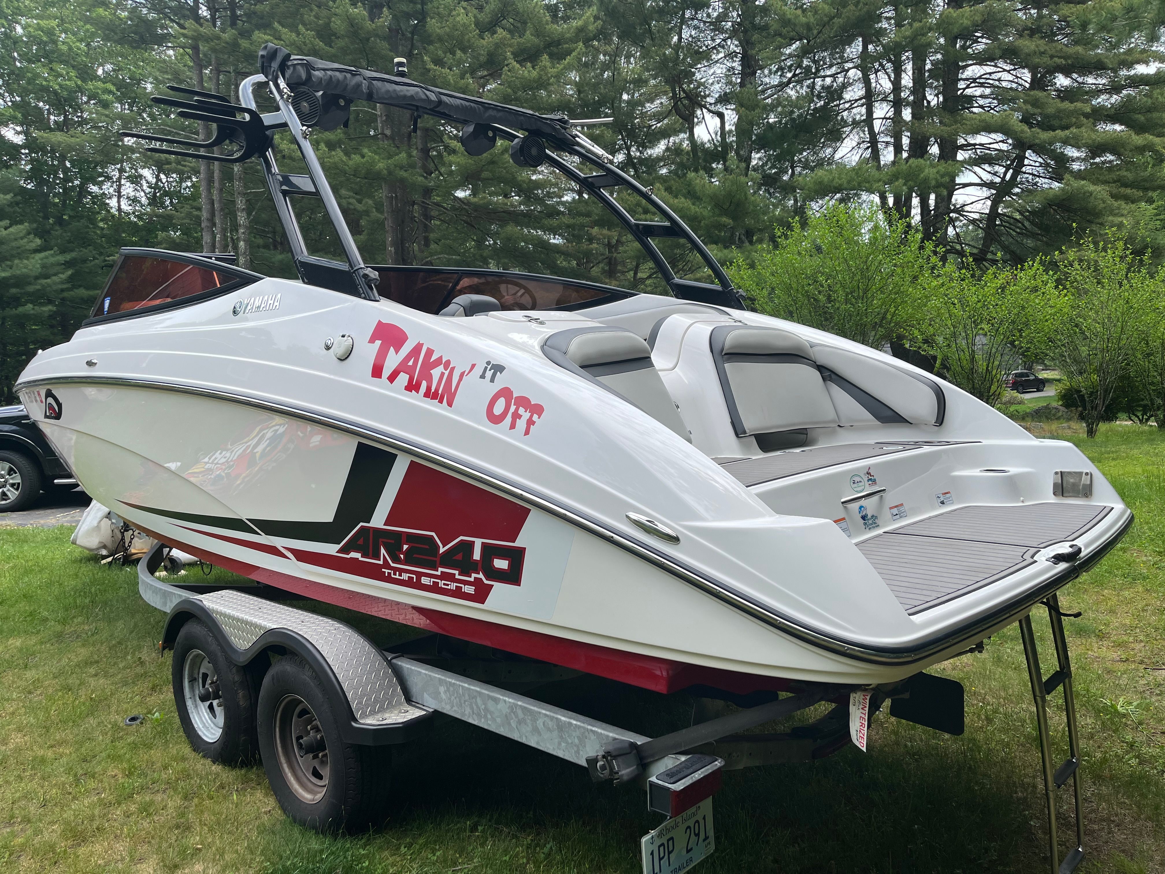 2017 Yamaha Boats AR240 - 3