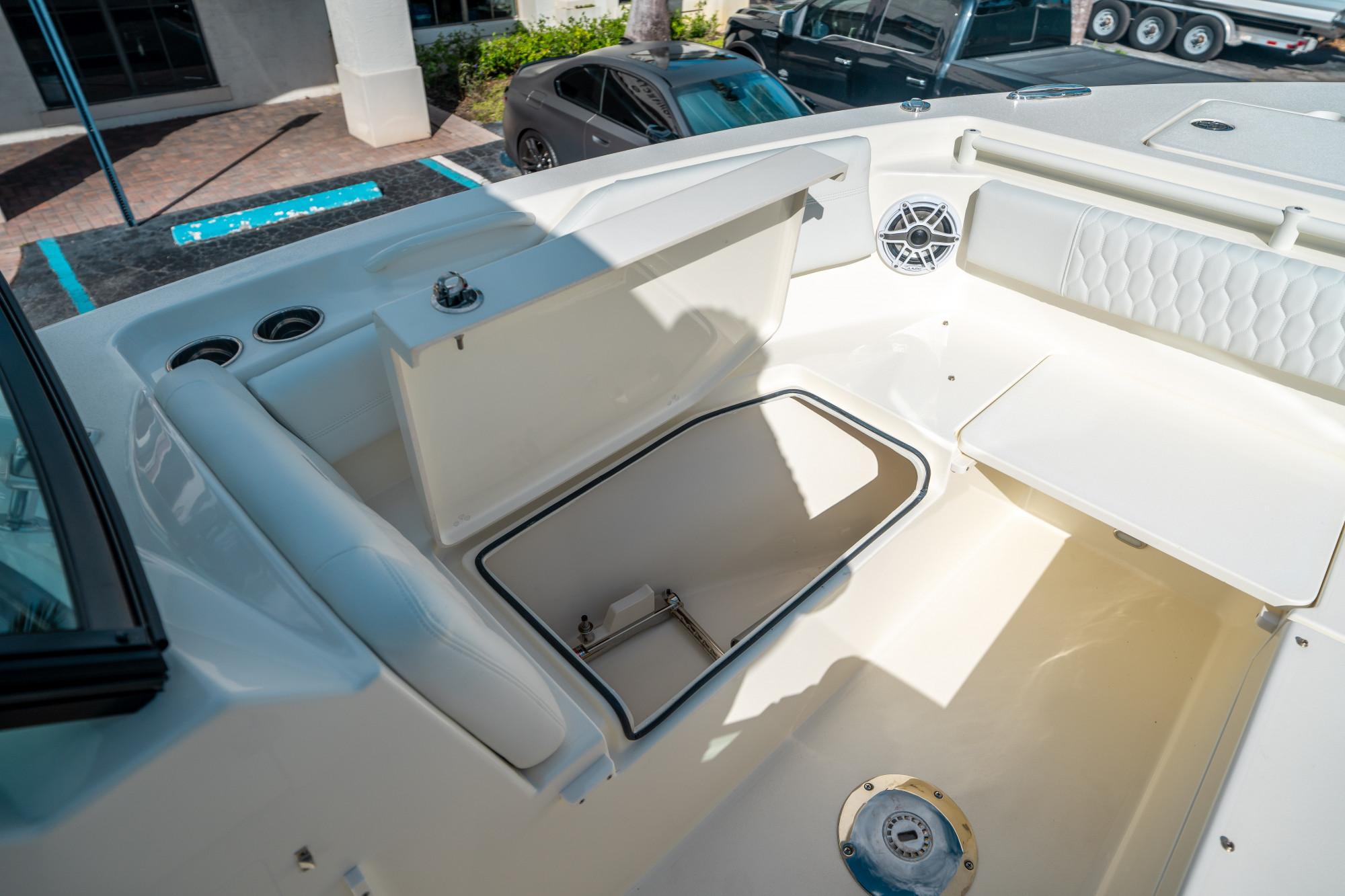 2025 Cobia 240 Dual Console - 36