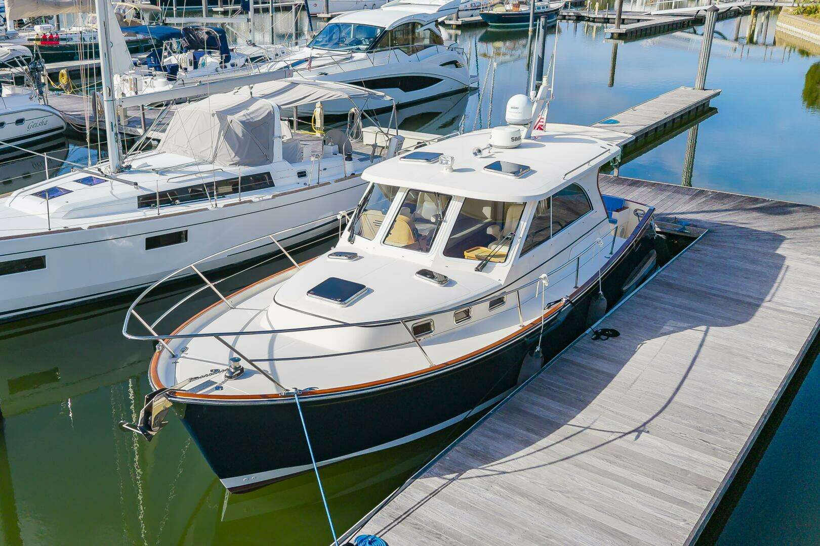 2018 Legacy 36 - Image 2