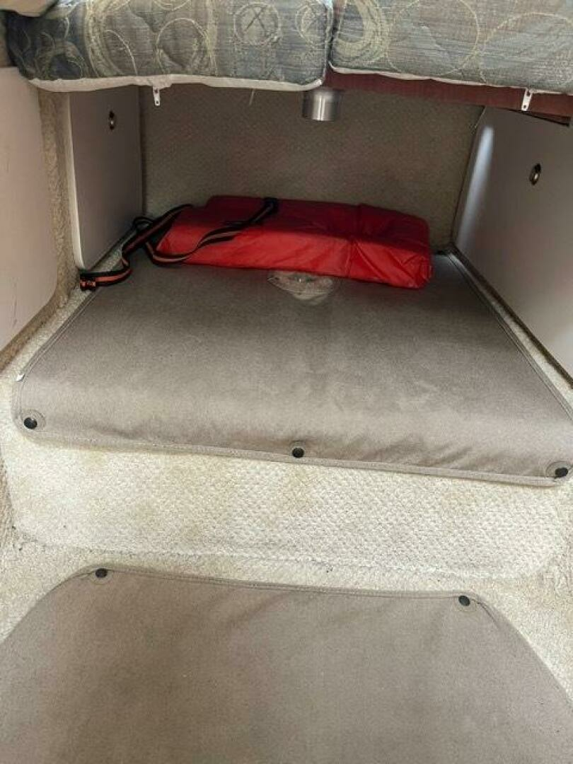 2004 Sea Ray 280 Sundancer - Image 15