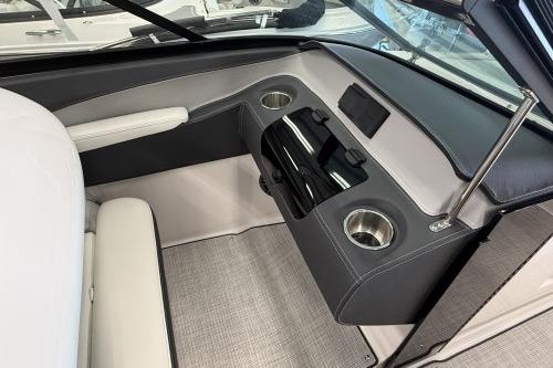 2027 Regal LS4 boat interior with cup holders and sleek dashboard design.