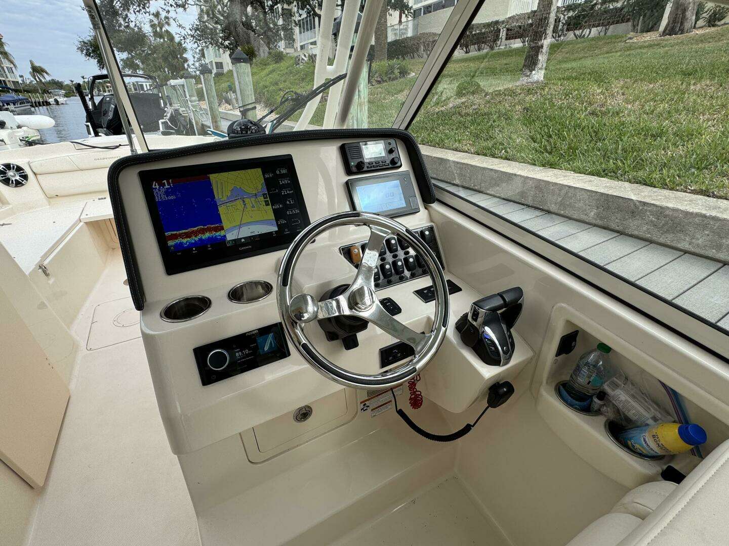 2021 Grady-White Freedom 285 - Image 16