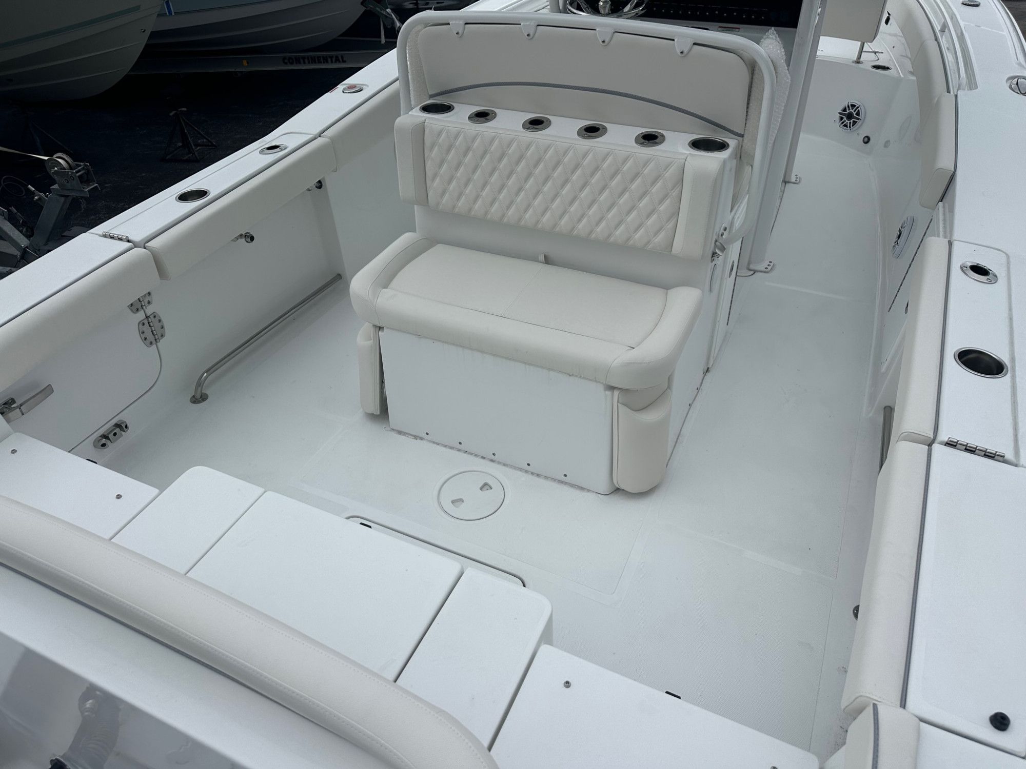 2026 Sea Hunt Ultra 275 SE - 5