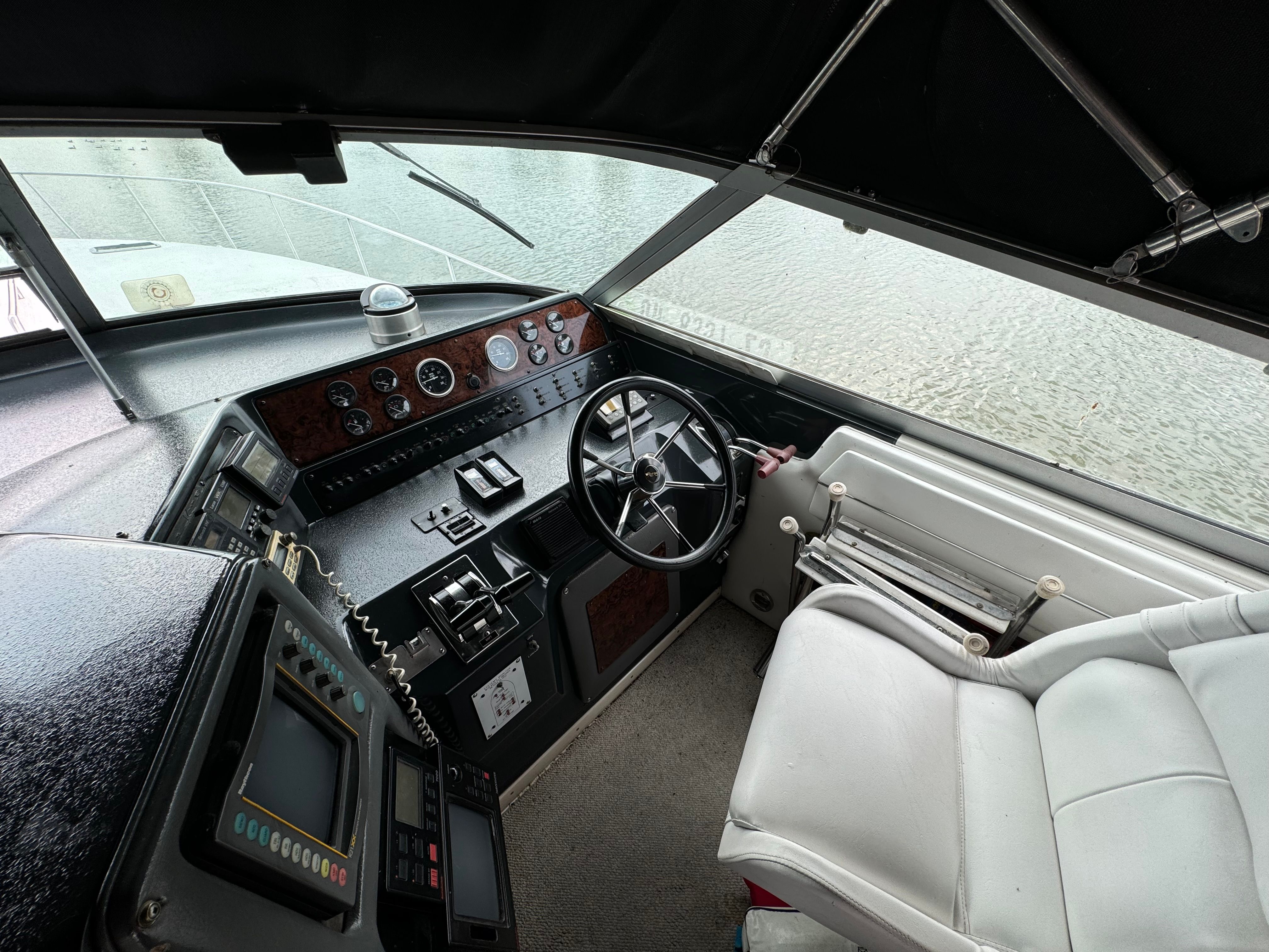 1991 Sea Ray Sundancer 440 - 15