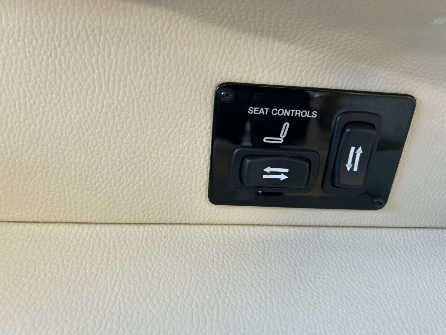 2019 Regal — - Image 11