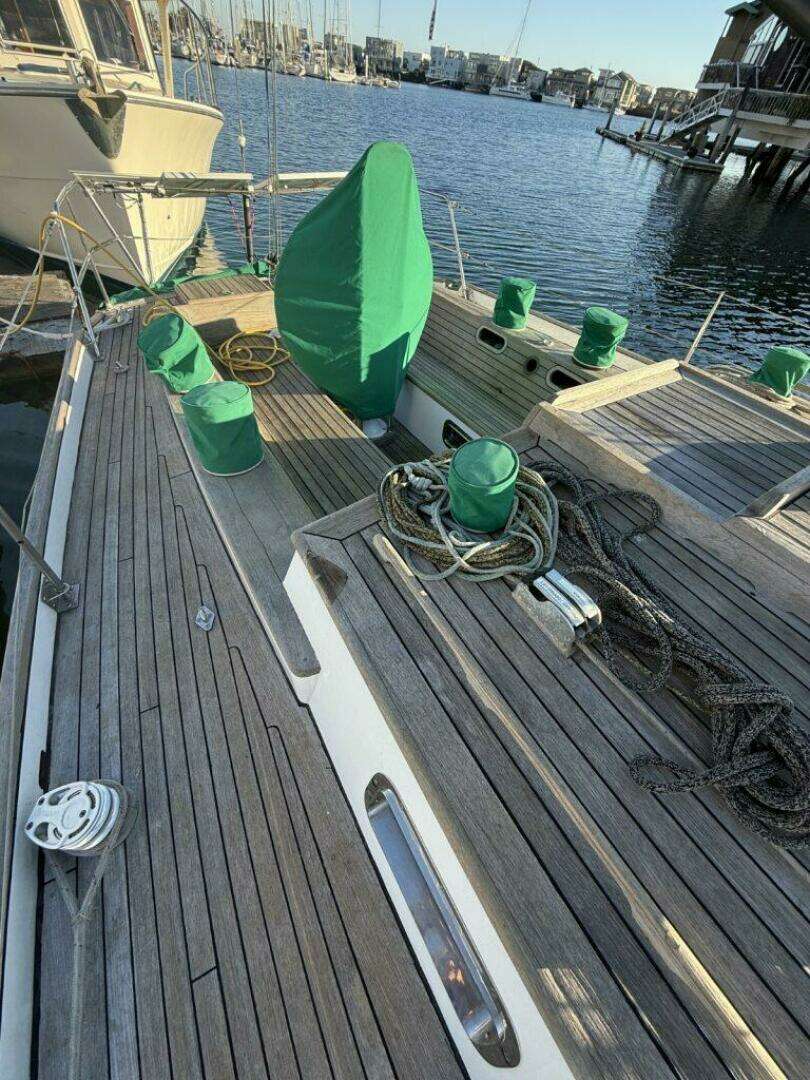 2007 Schooner — - Image 12