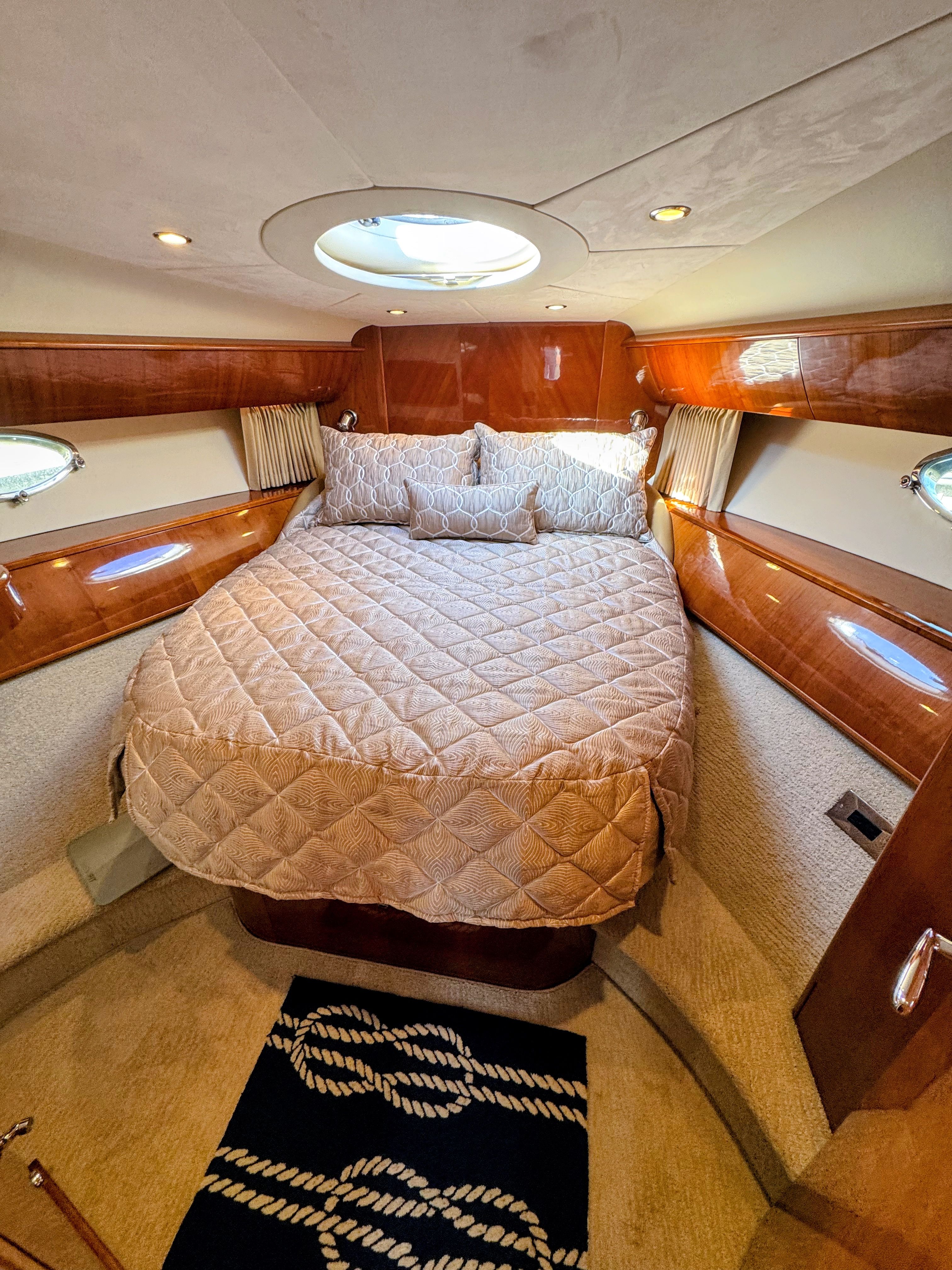 2004 Viking Princess V58 - 39