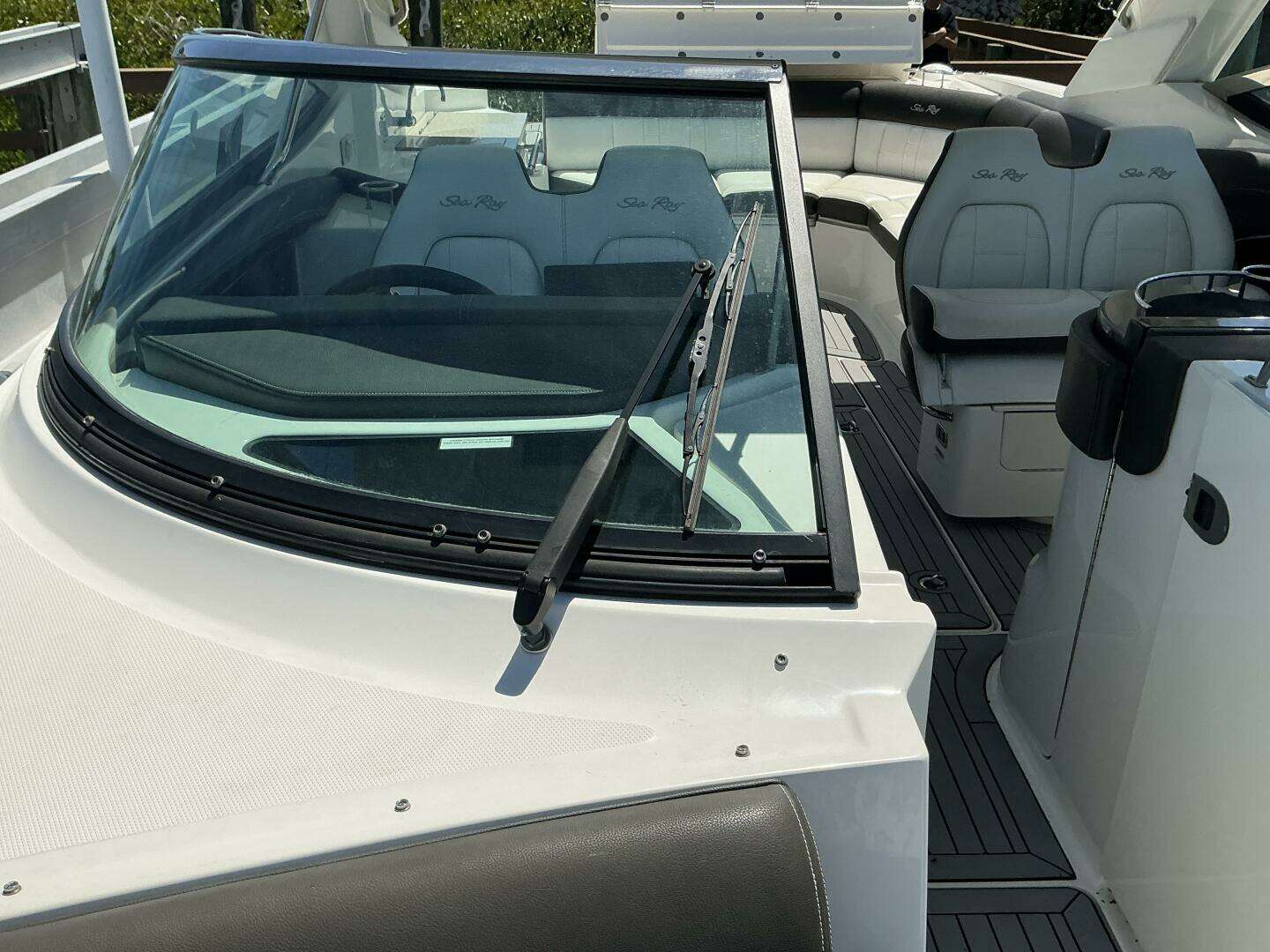 2016 Sea Ray — - Image 19
