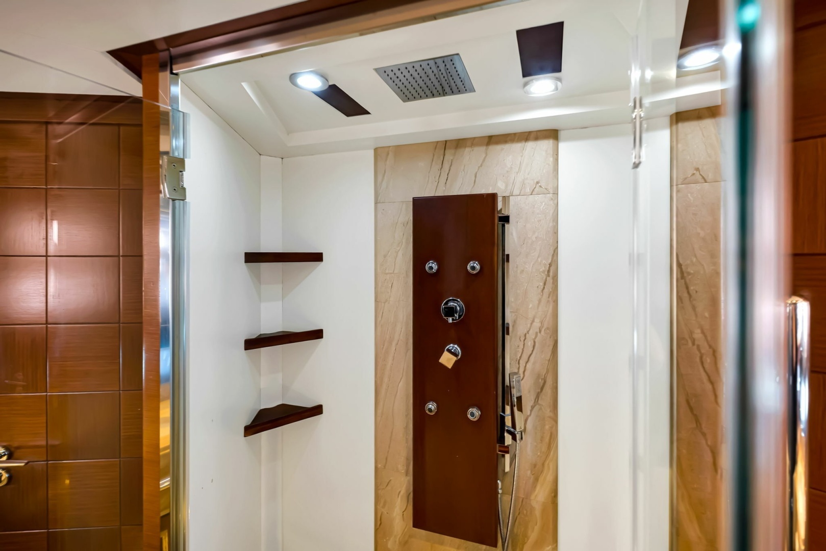 2005 Azimut 105 - Image 96