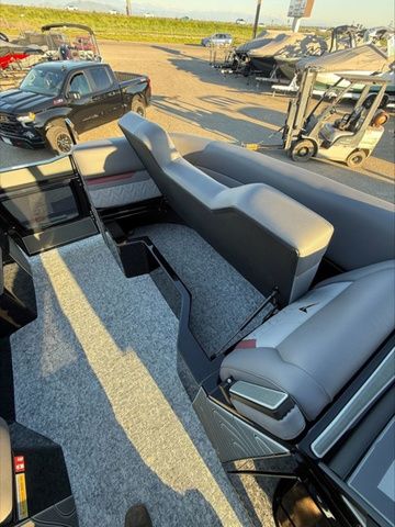 2026 Revel RS25L - 17