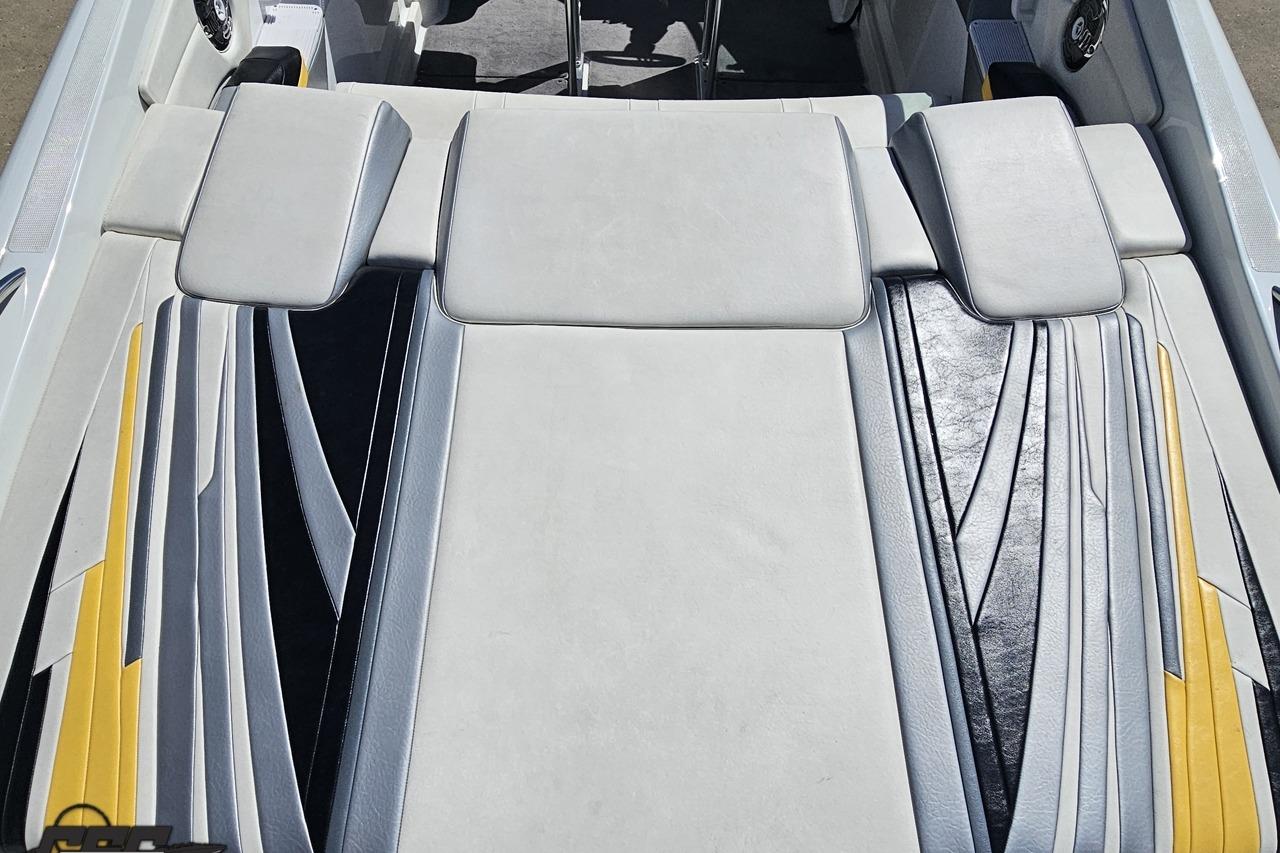 2014 Formula 292 FASTech boat interior with sleek, modern upholstery design.
