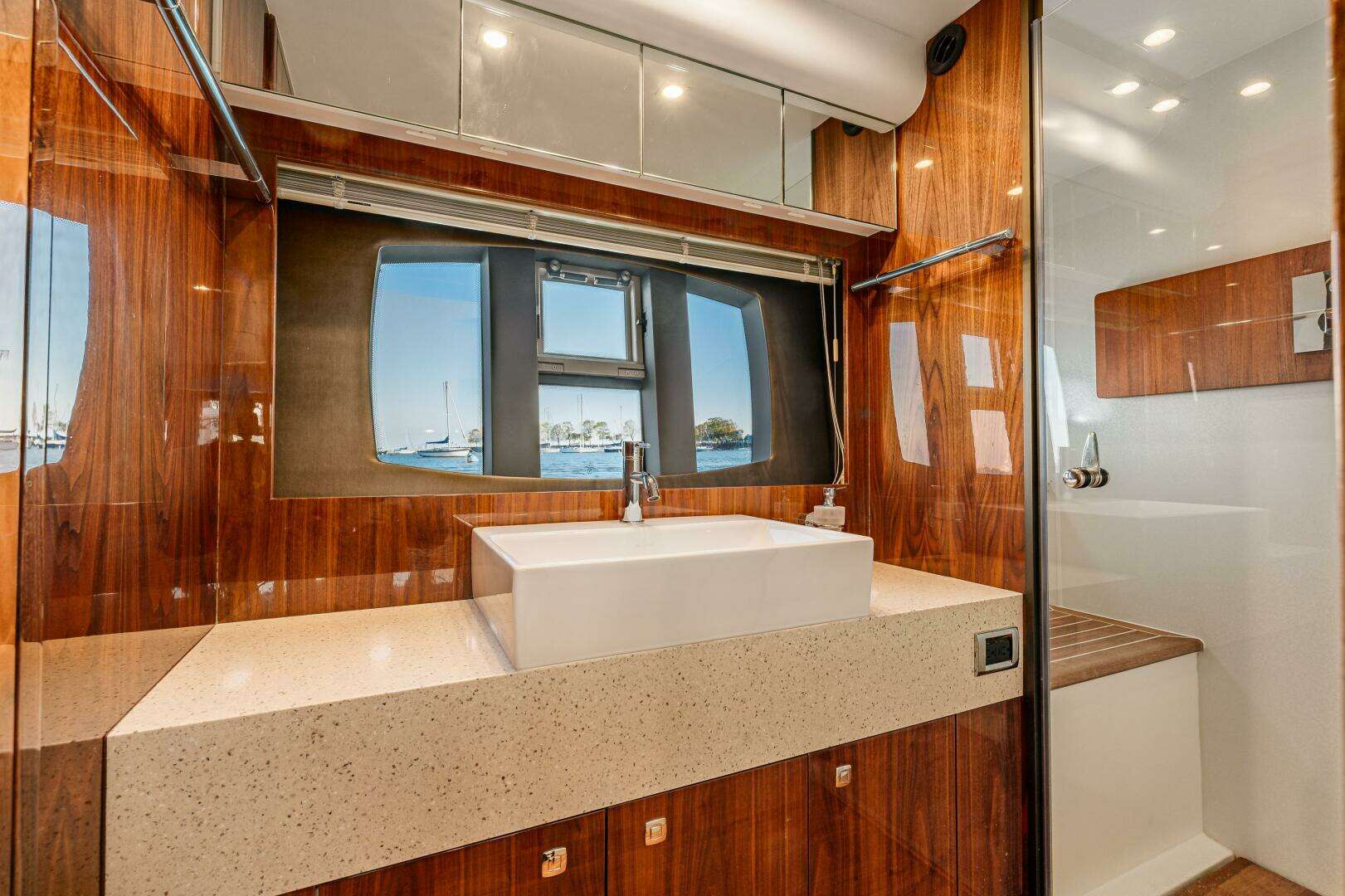 2011 Fairline 65 Squadron - Image 55