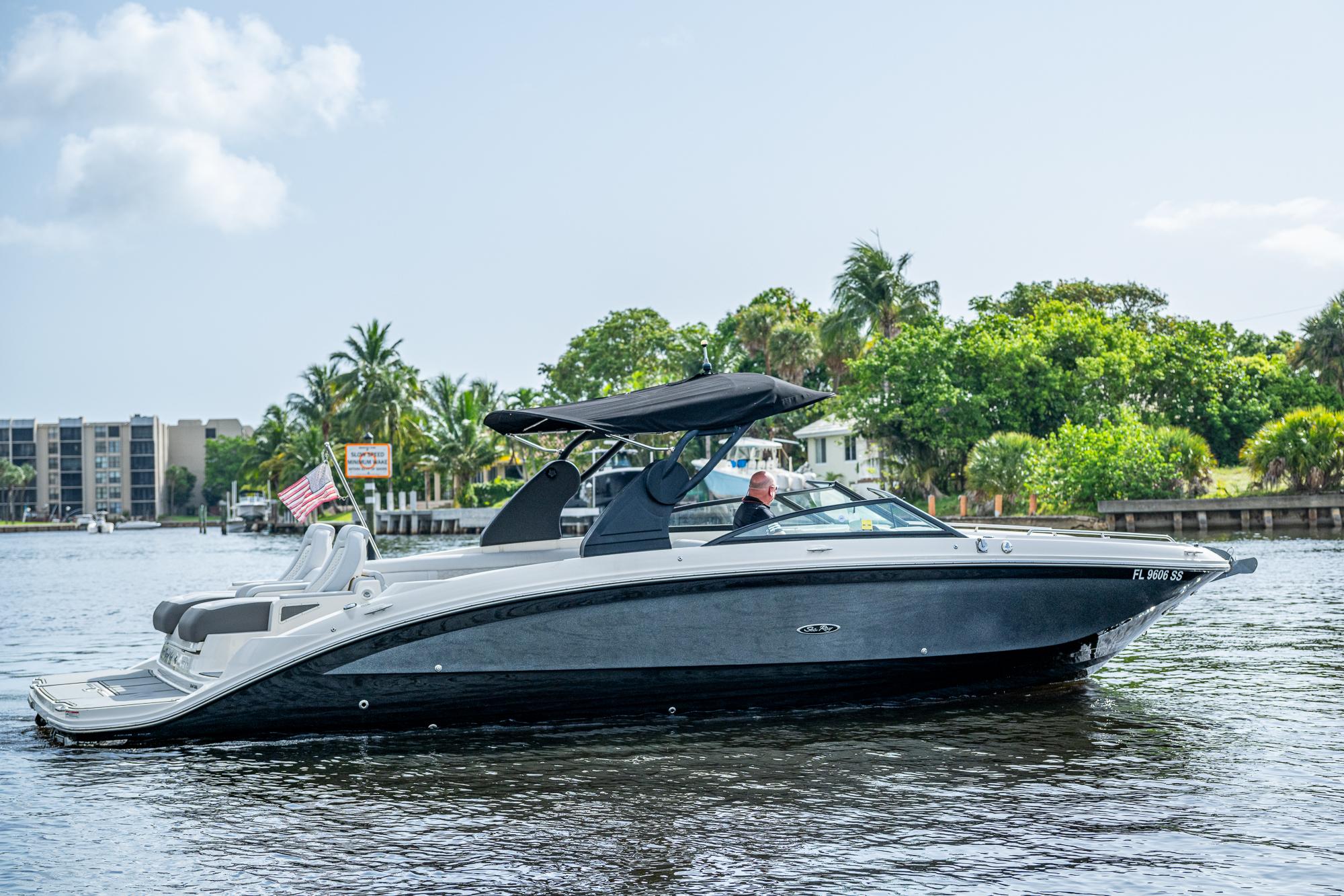 2022 Sea Ray SDX 290