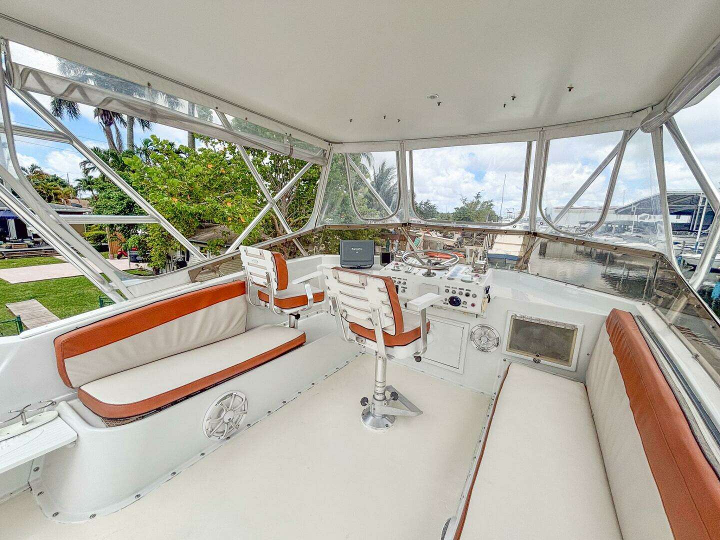 1975 Hatteras 58 Yacht Fisherman - Image 29