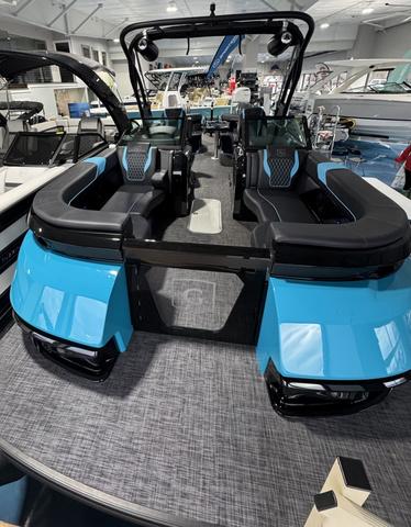 2025 Godfrey XP2700W - 10