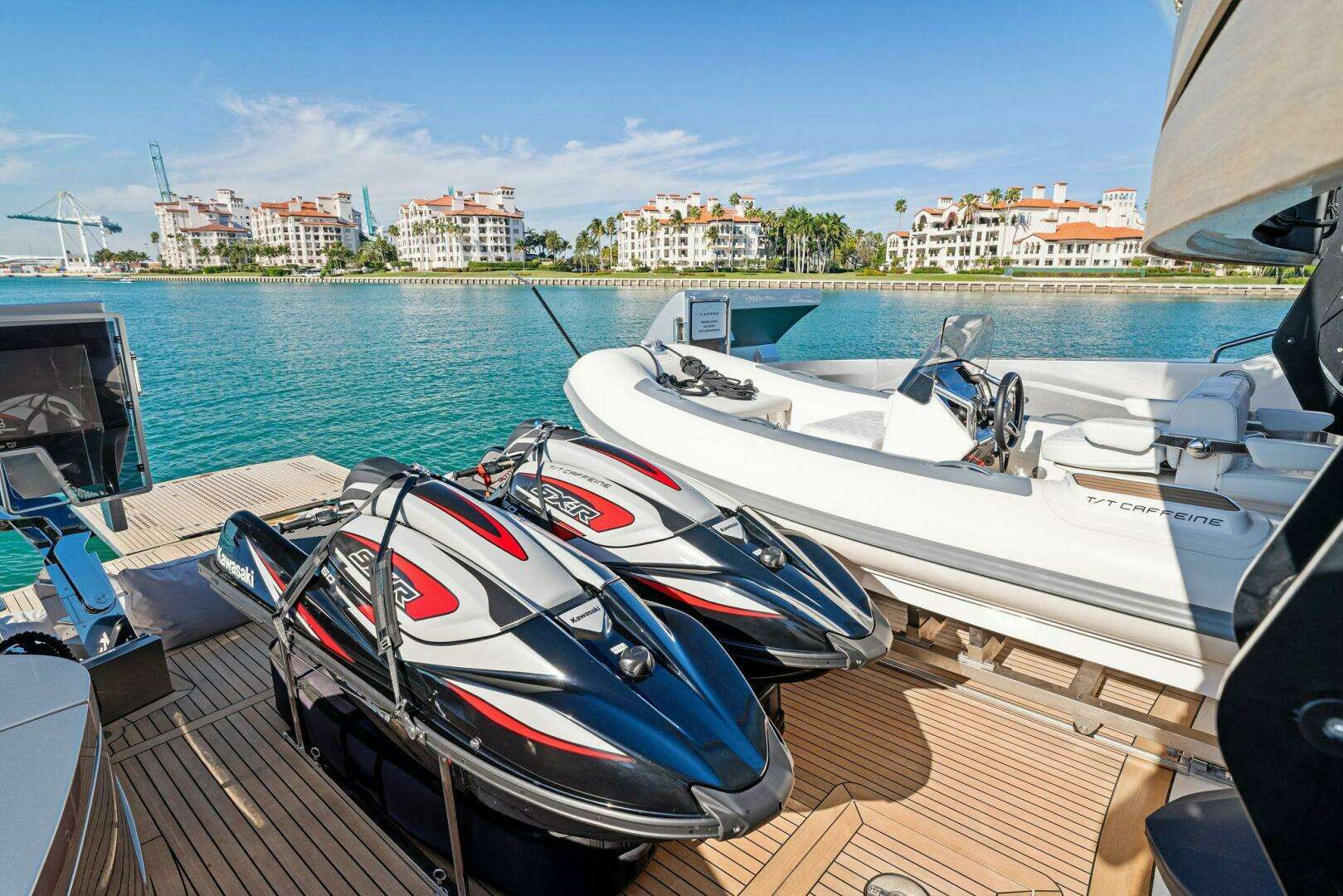 2023 Pershing GTX Motoryacht - Image 41