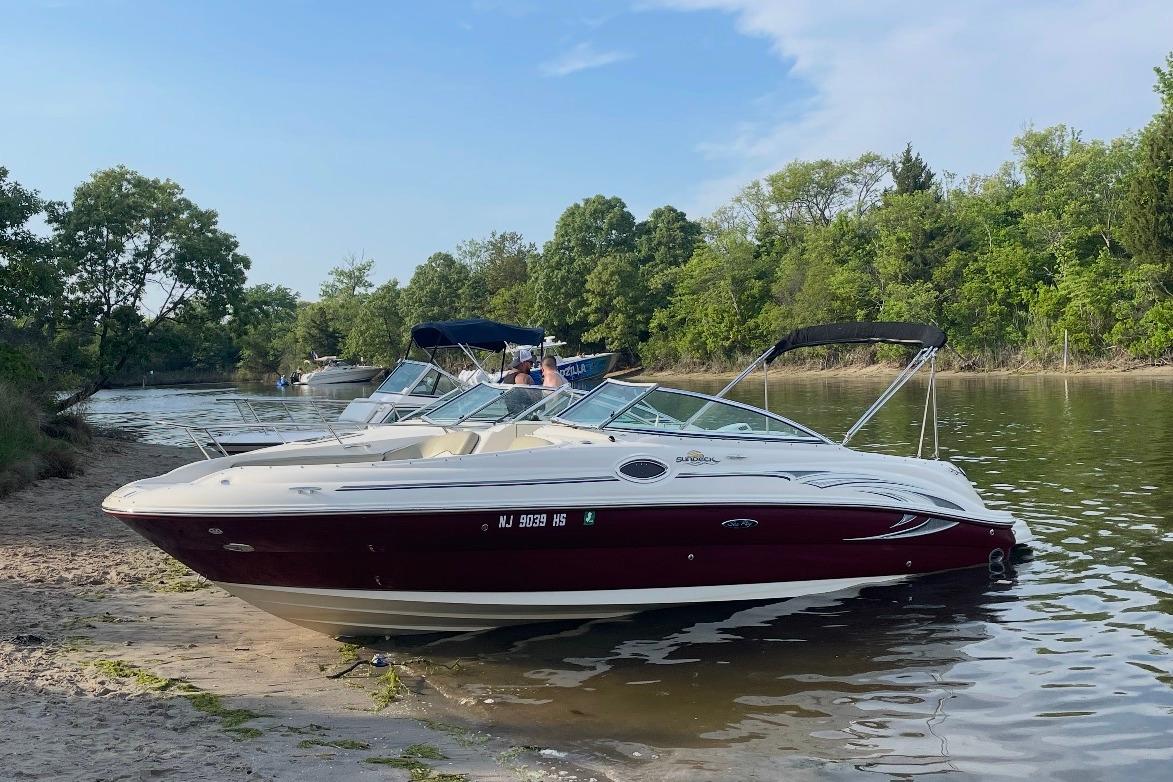 2006 Sea Ray 240 Sundeck