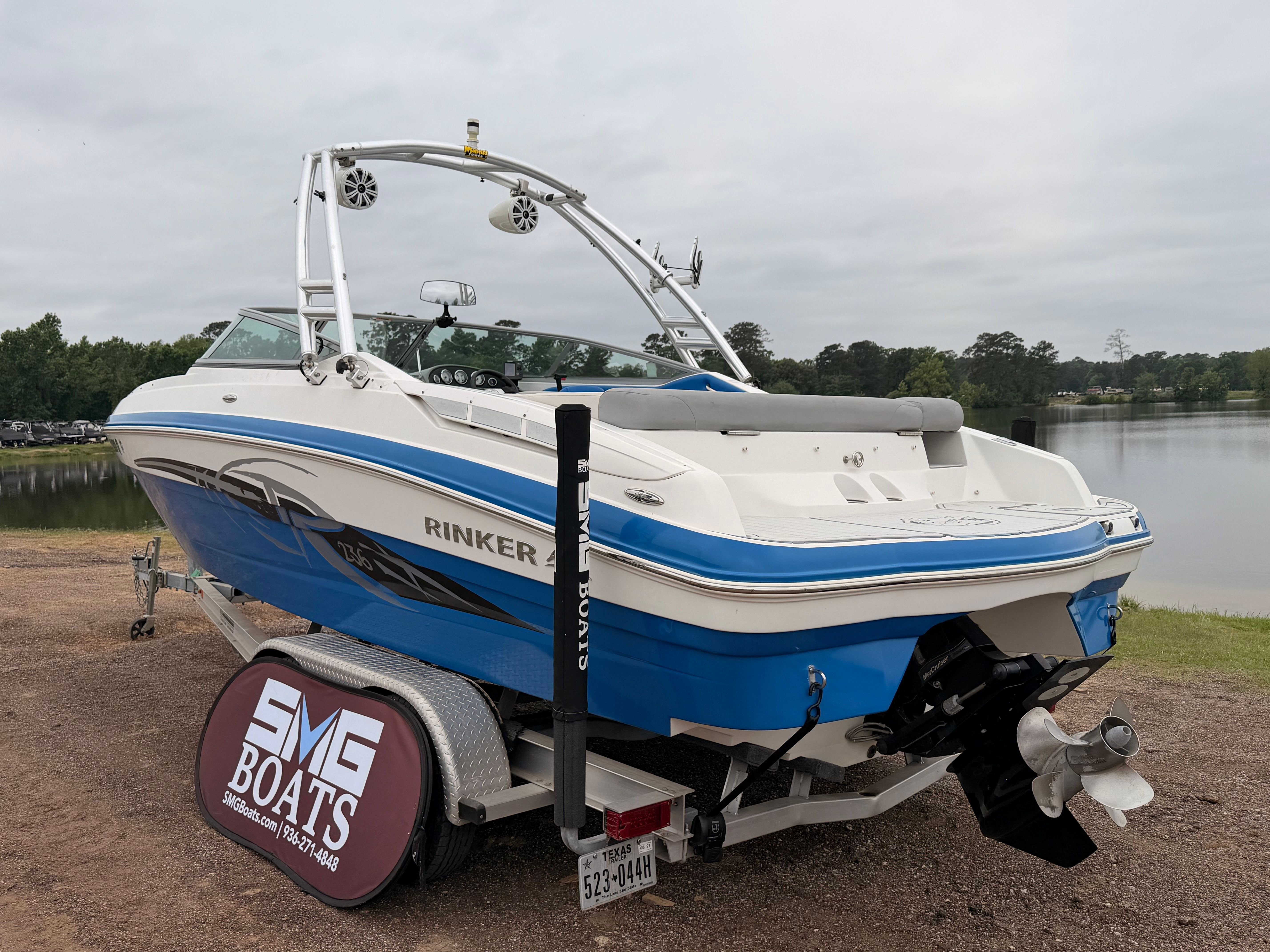 2014 RINKER 236 CAPTIVA - Image 8