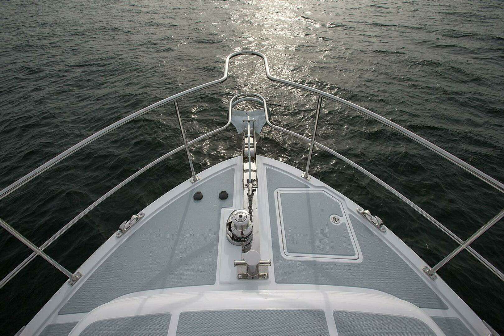 2026 Helmsman Trawlers 38E Pilothouse - Image 19